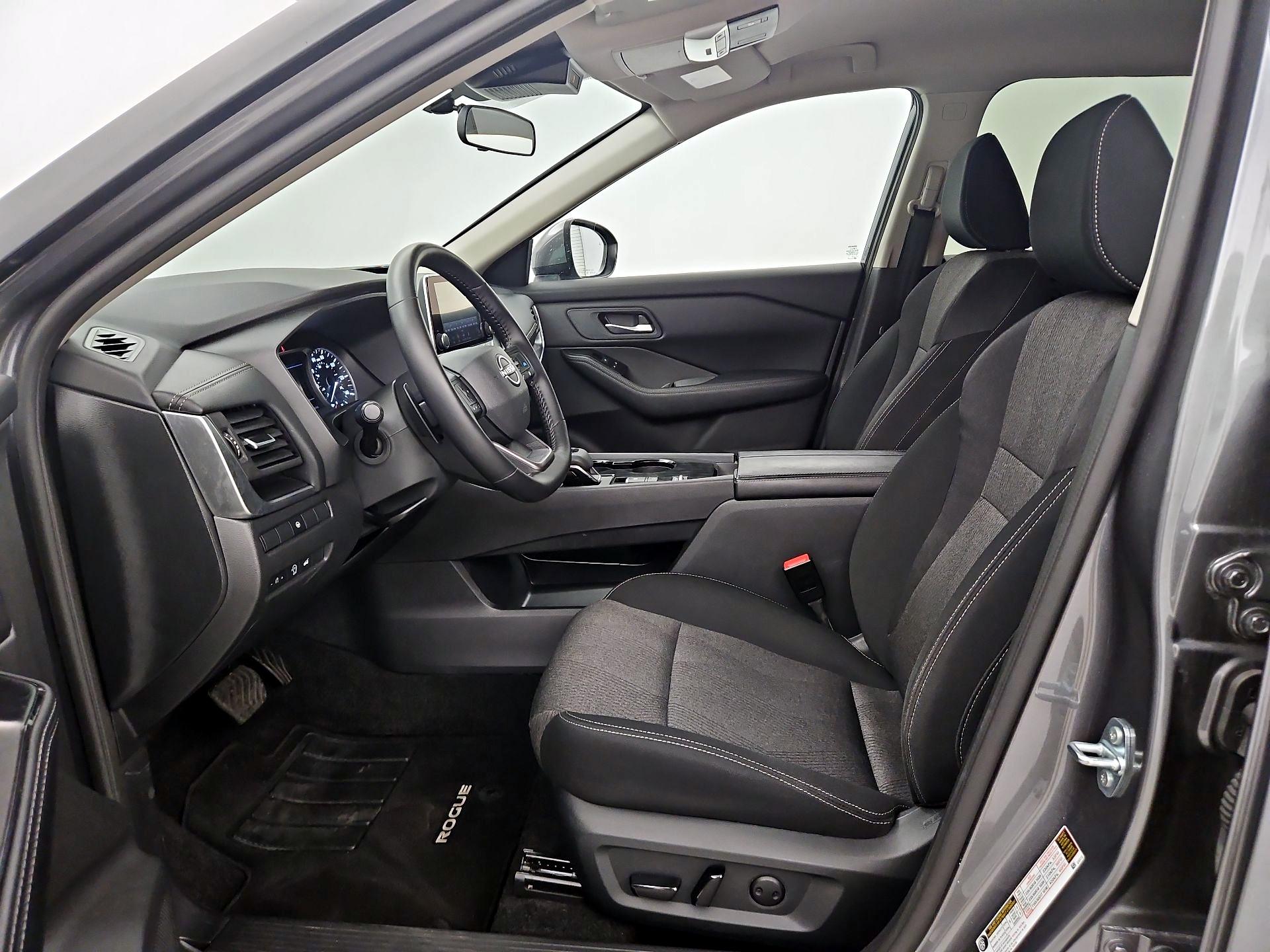 Thumbnail: 2025 Nissan Rogue - 11