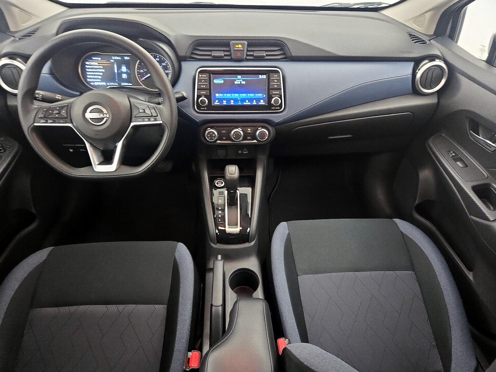 2025 Nissan Versa Sedan SV - Photo 10