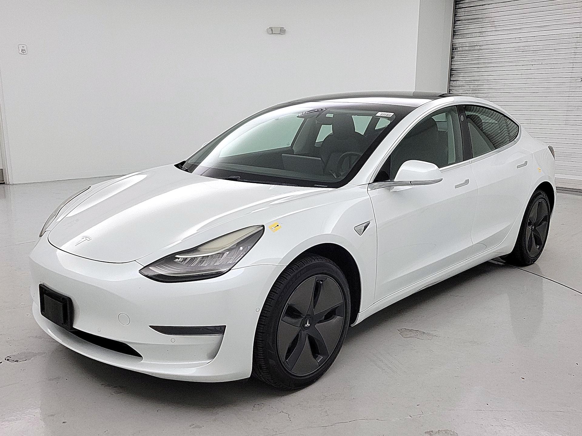 Thumbnail: 2020 Tesla Model 3 - 3
