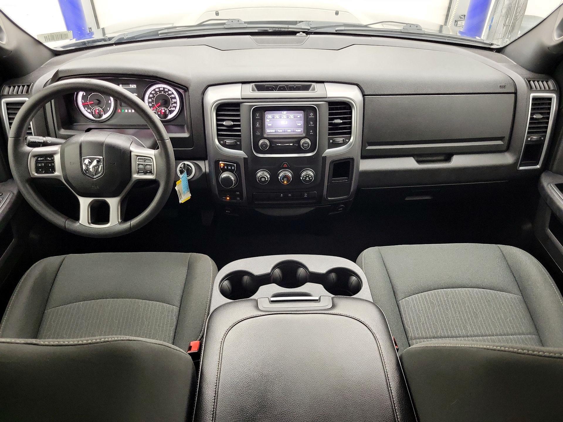 Thumbnail: 2024 RAM 1500 Classic - 9