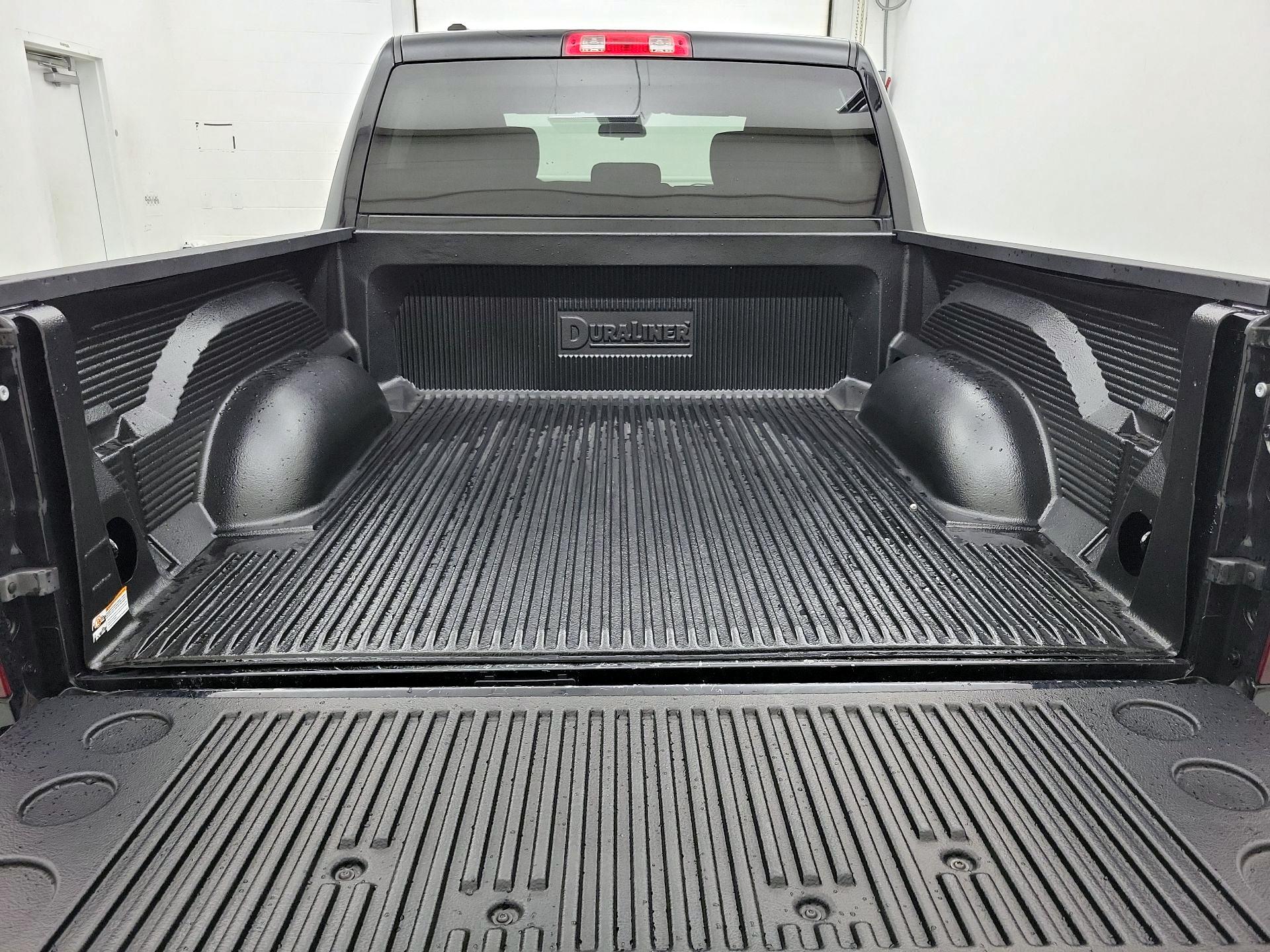 Thumbnail: 2024 RAM 1500 Classic - 20