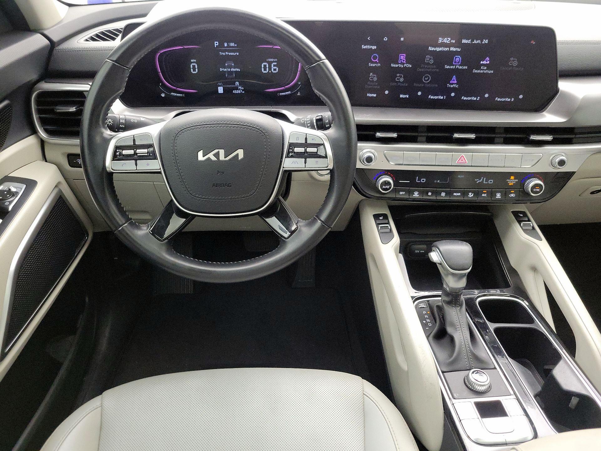 Thumbnail: 2023 Kia Telluride - 10