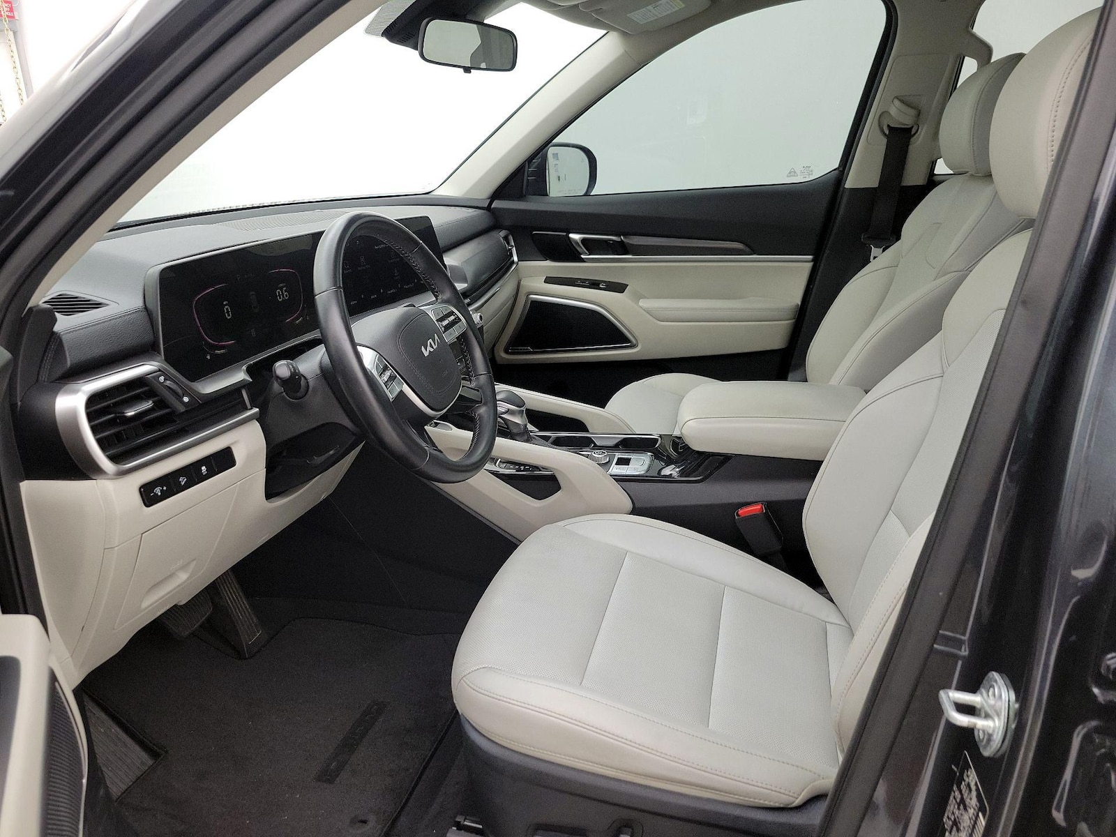 2023 Kia Telluride S - Photo 12