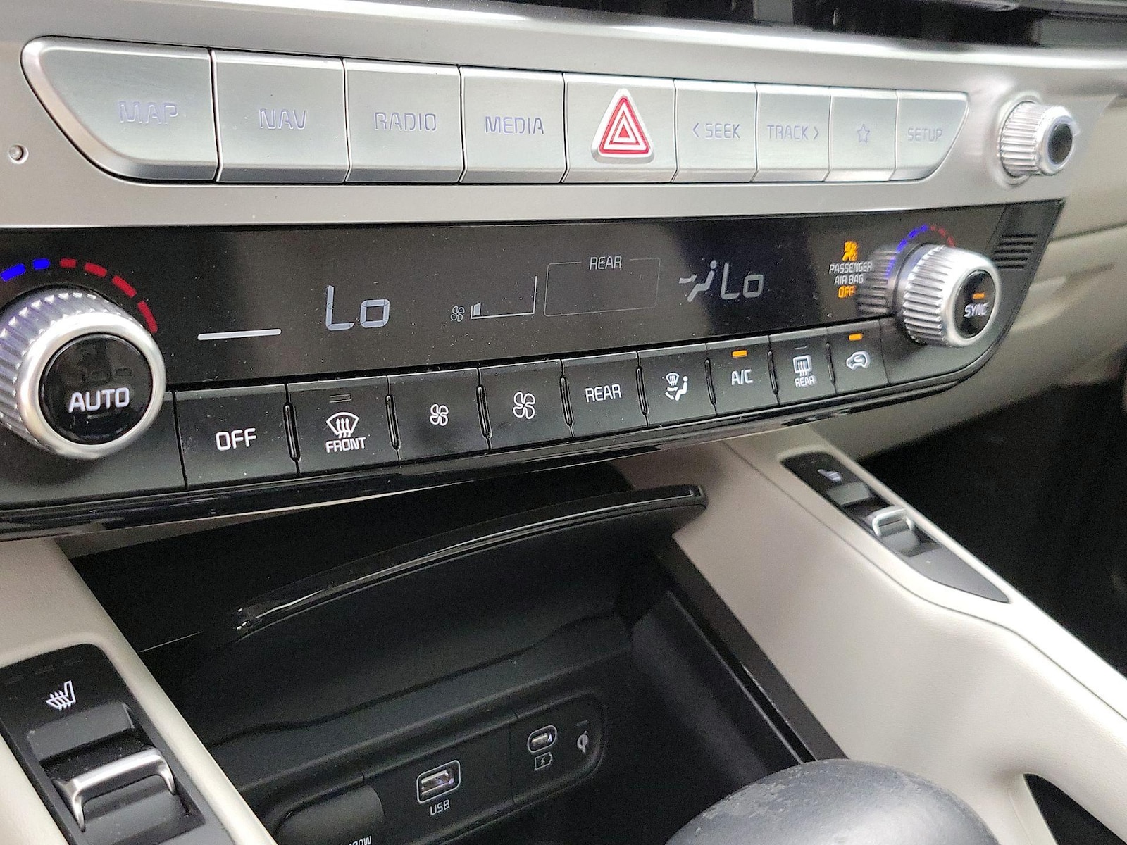 2023 Kia Telluride S - Photo 18
