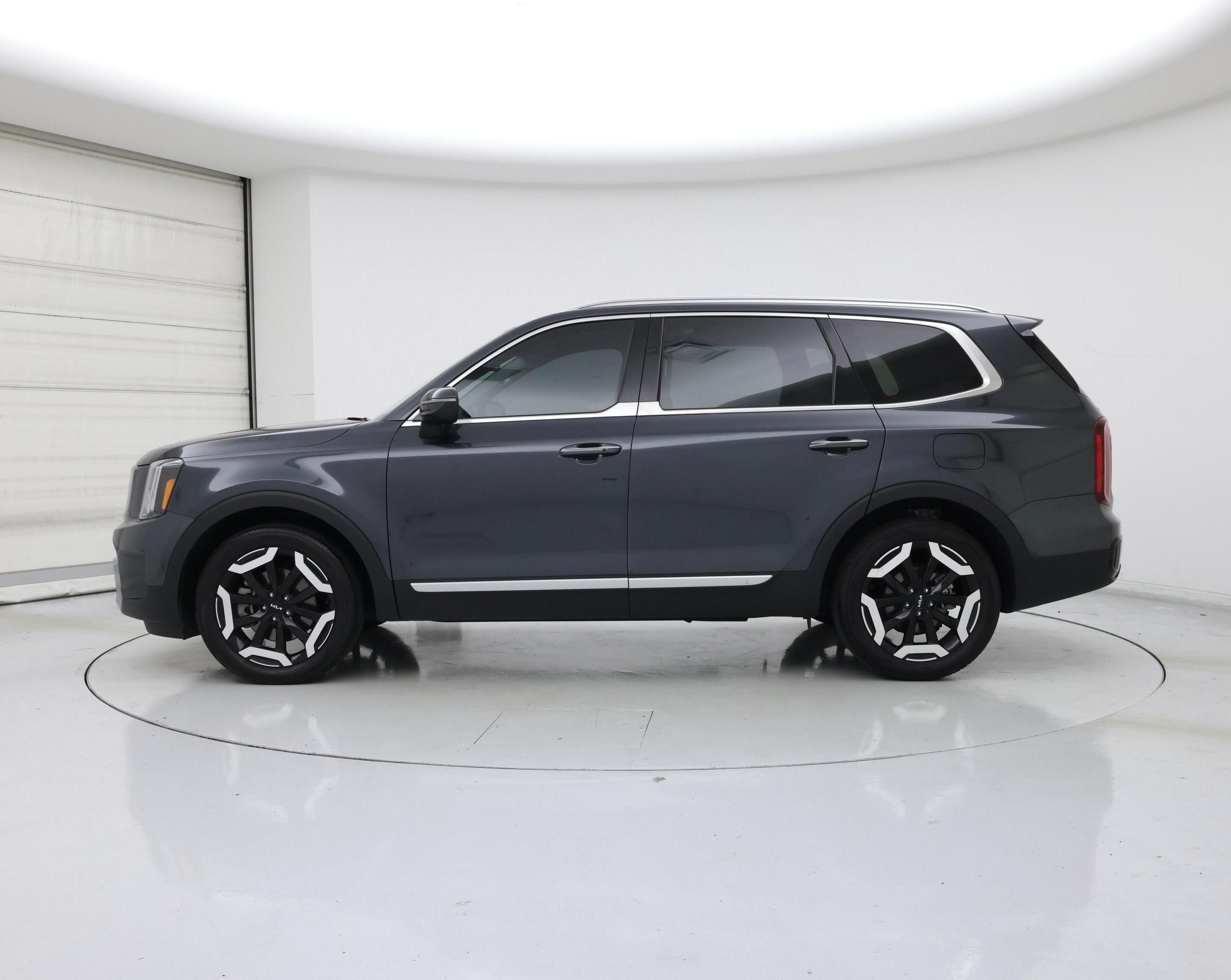 Thumbnail: 2023 Kia Telluride - 3