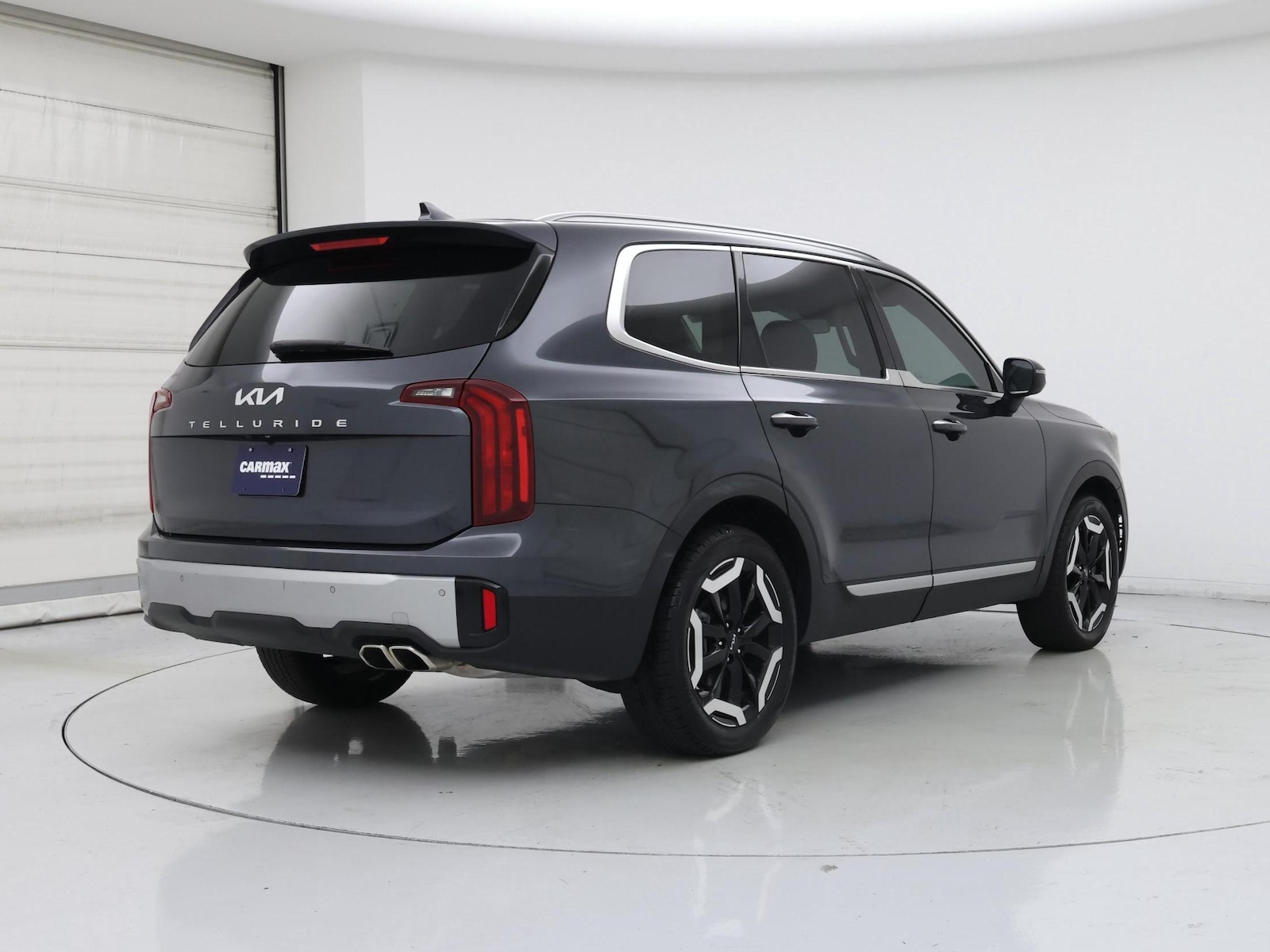 2023 Kia Telluride S - Photo 9