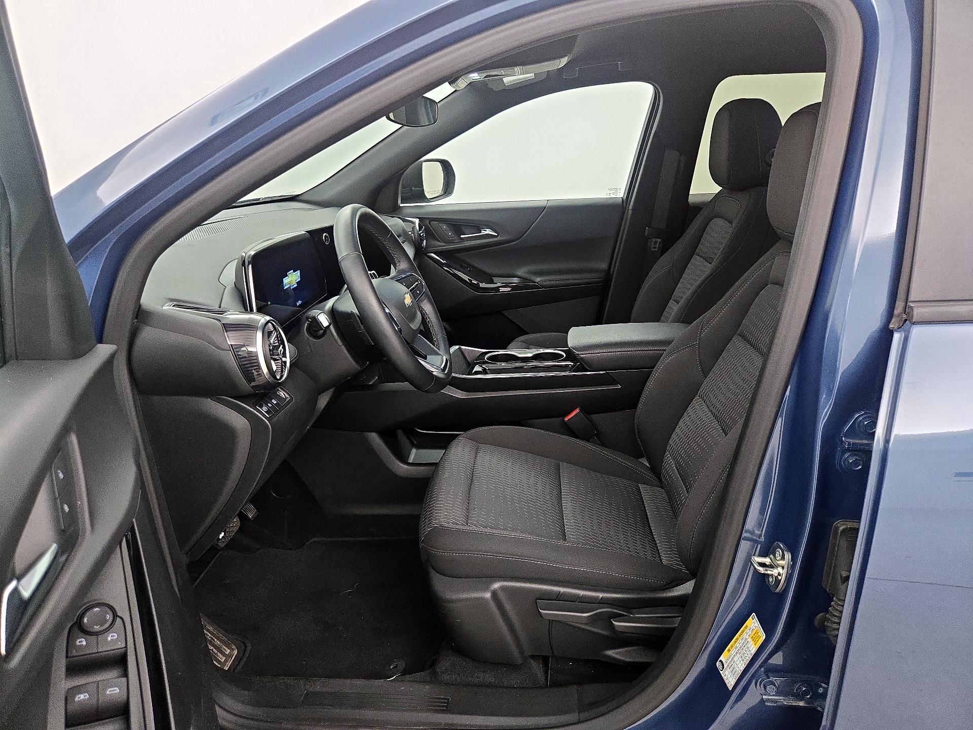 Thumbnail: 2025 Chevrolet Equinox - 11