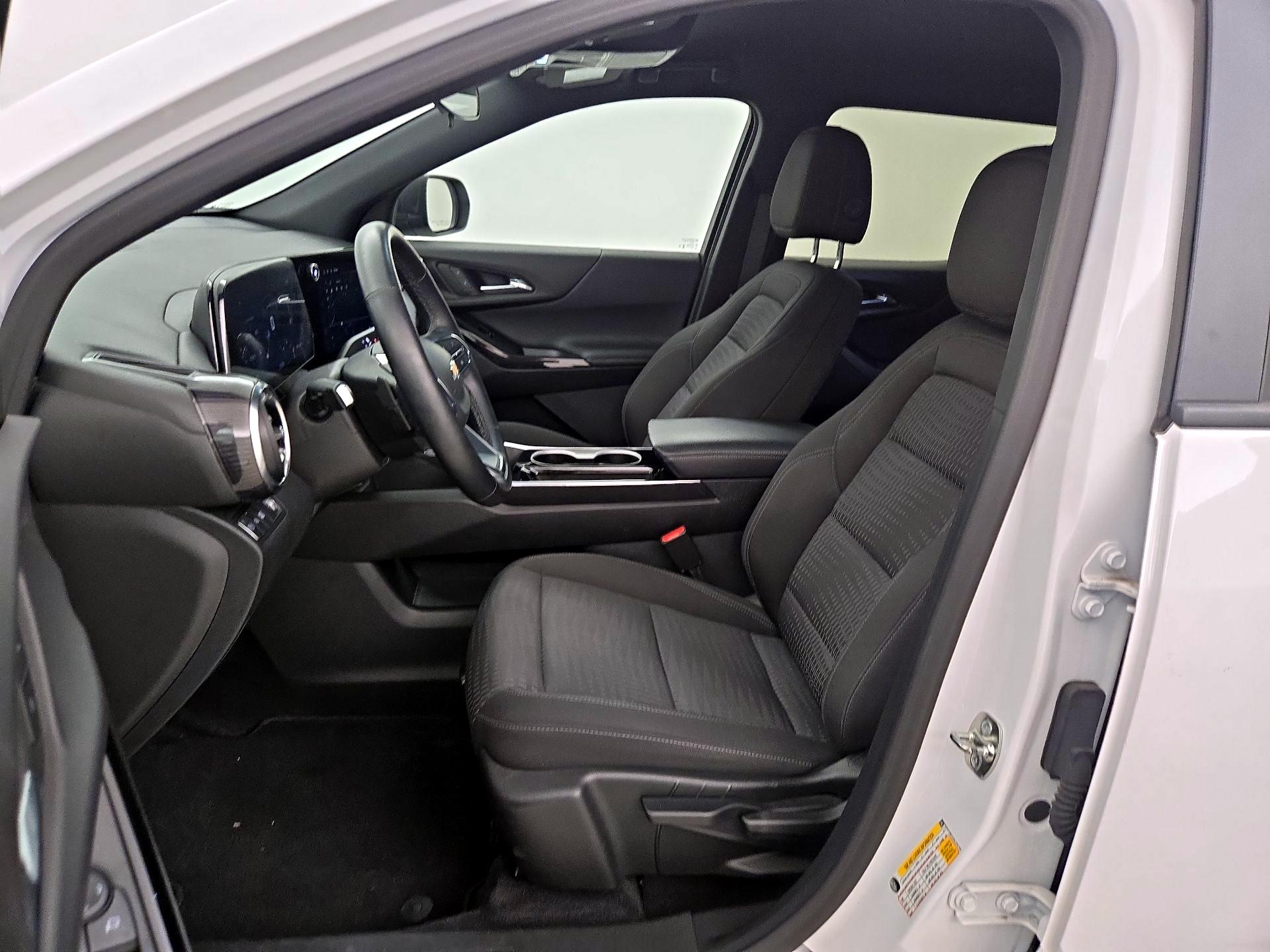 Thumbnail: 2025 Chevrolet Equinox - 11