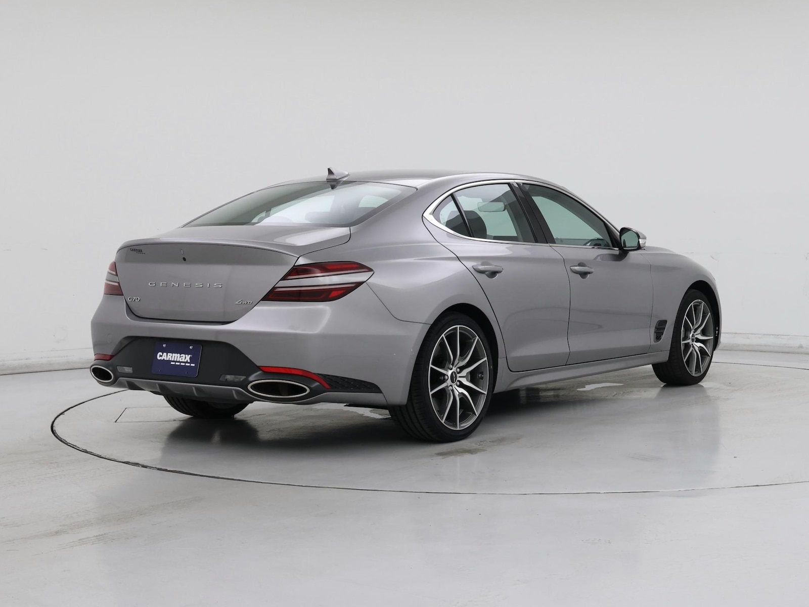 2025 GENESIS G70 Standard - Photo 9