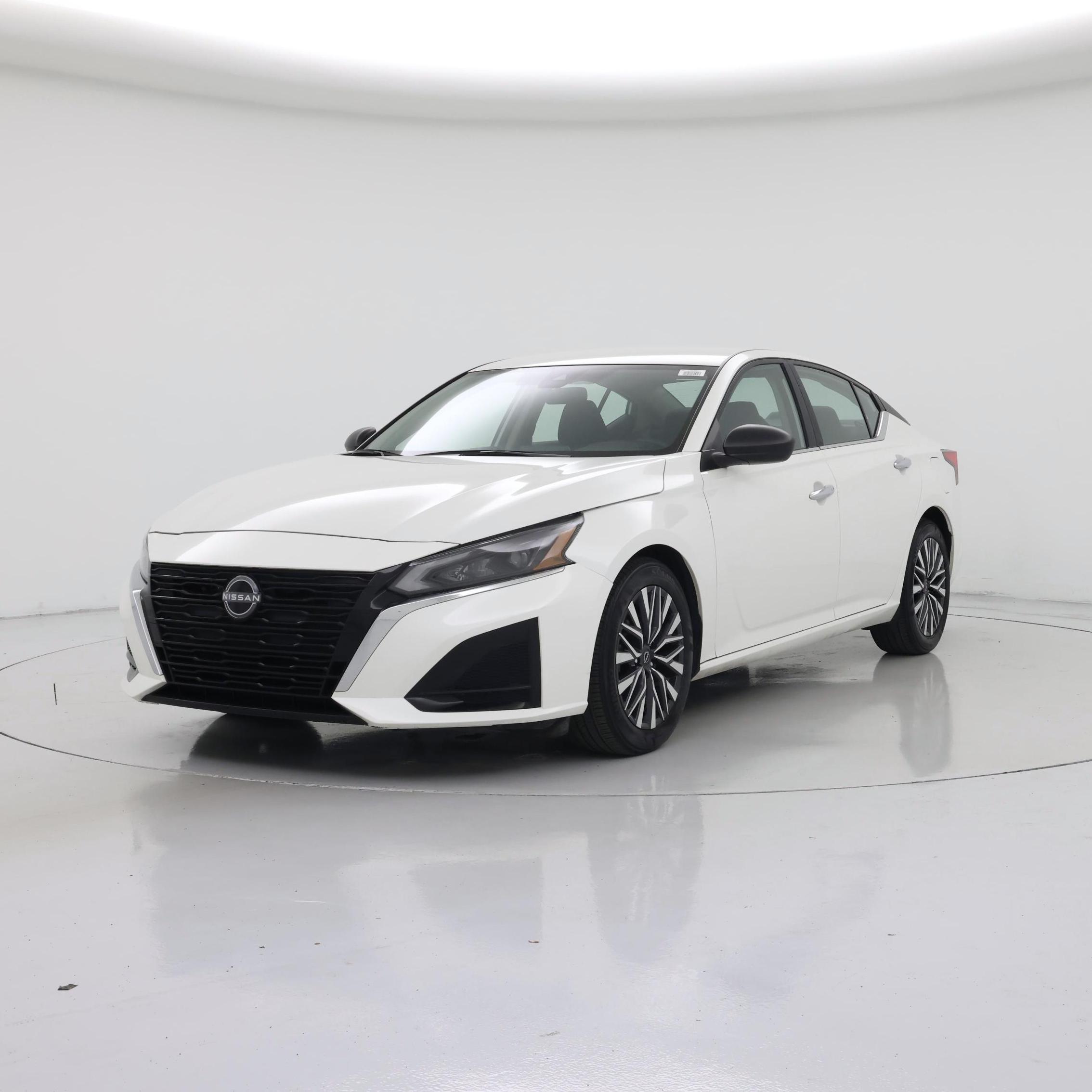 Thumbnail: 2025 Nissan Altima - 4
