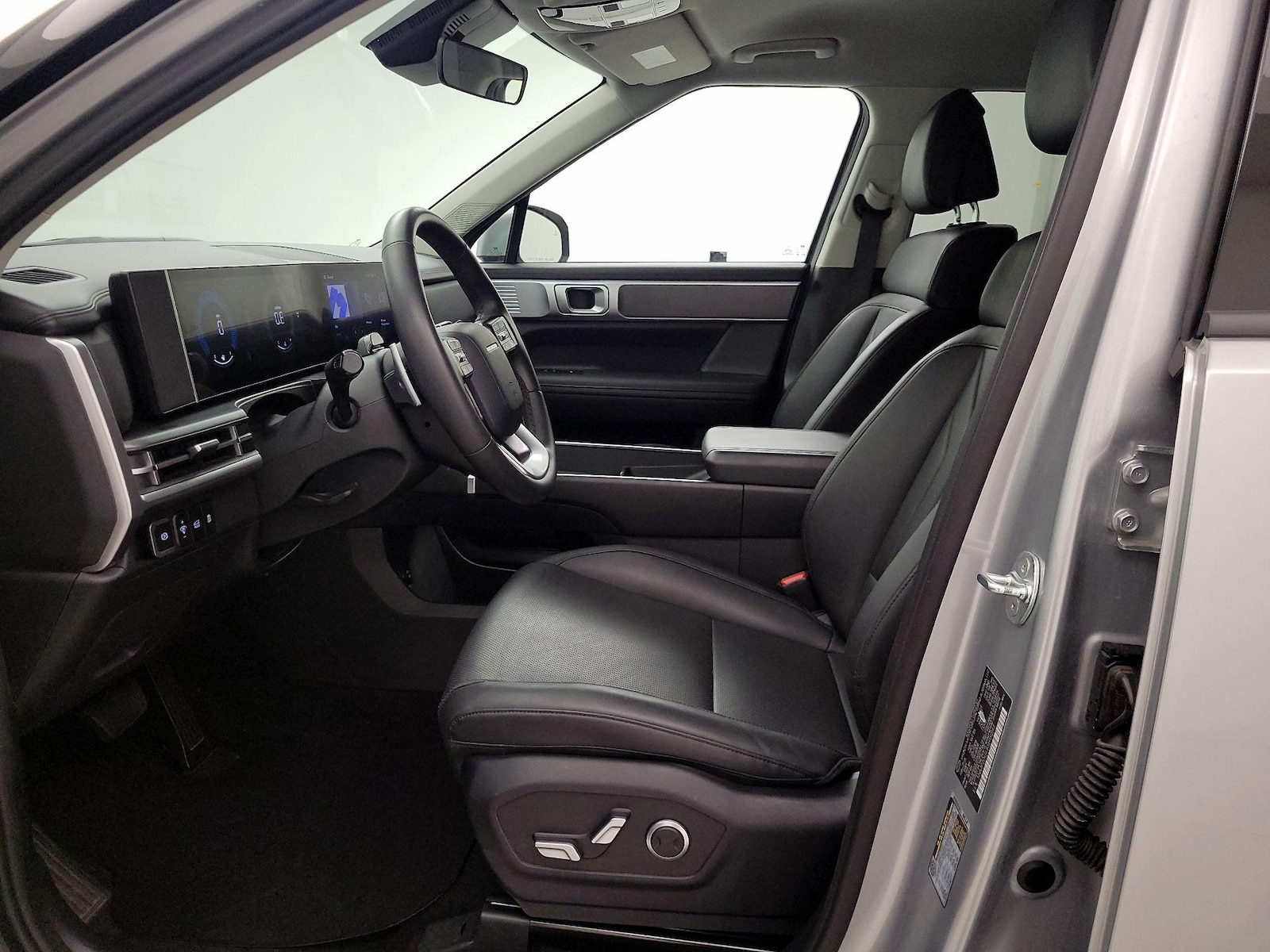 2025 Hyundai Santa Fe SEL - Photo 12