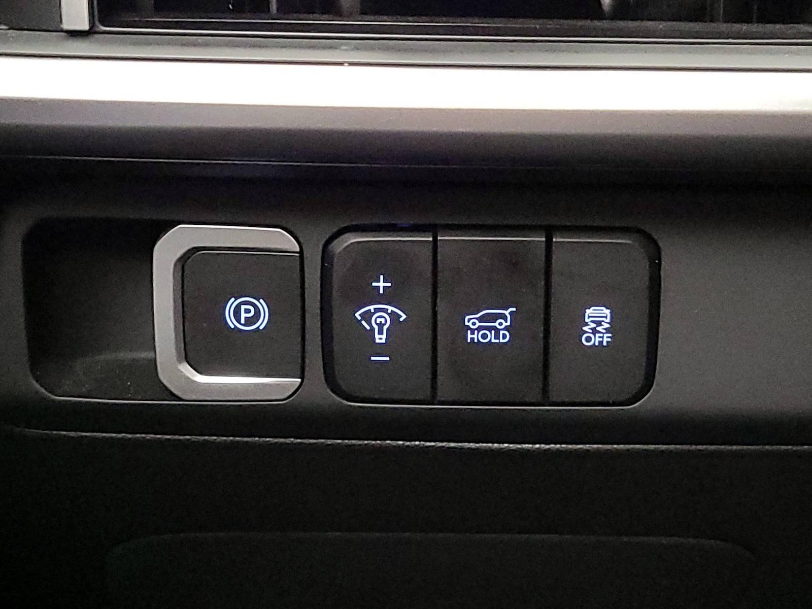 2025 Hyundai Santa Fe SEL - Photo 14