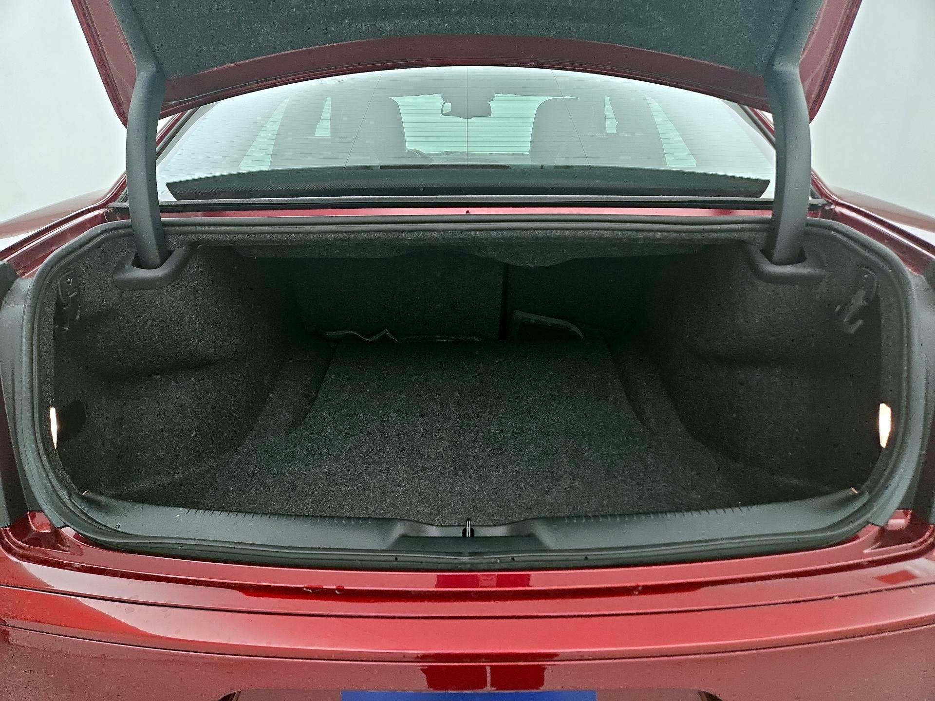 Thumbnail: 2020 Chrysler 300 - 20