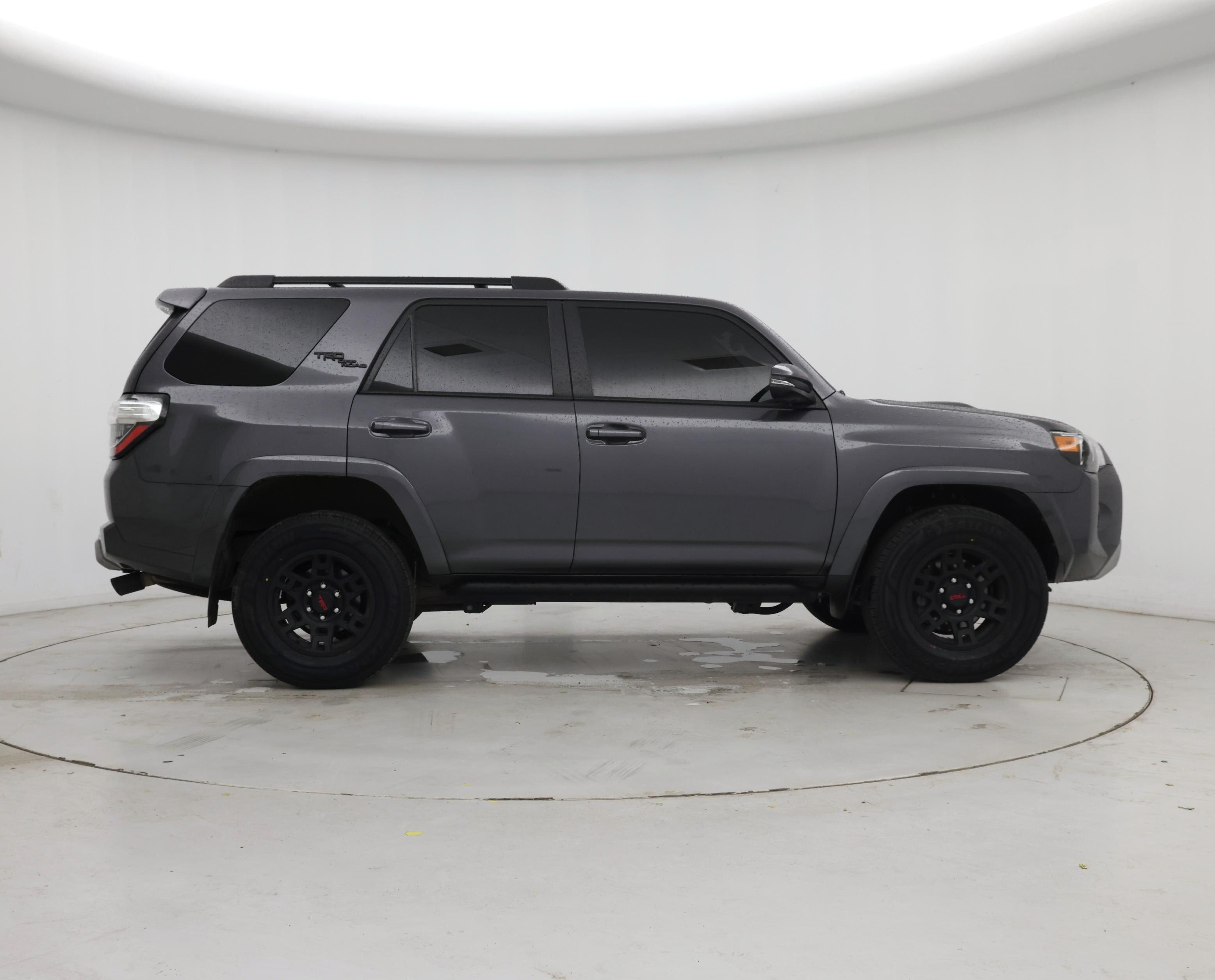 Thumbnail: 2023 Toyota 4Runner - 7