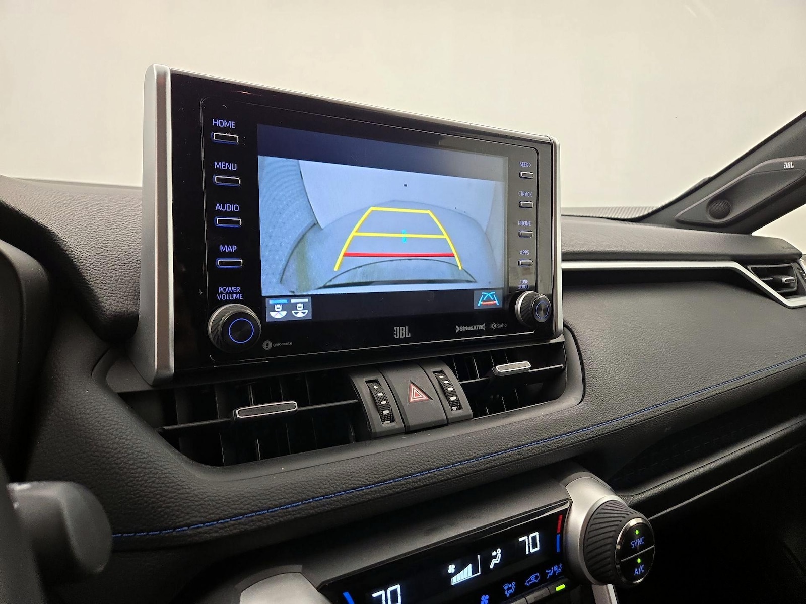 2020 Toyota RAV4 XSE - Photo 16