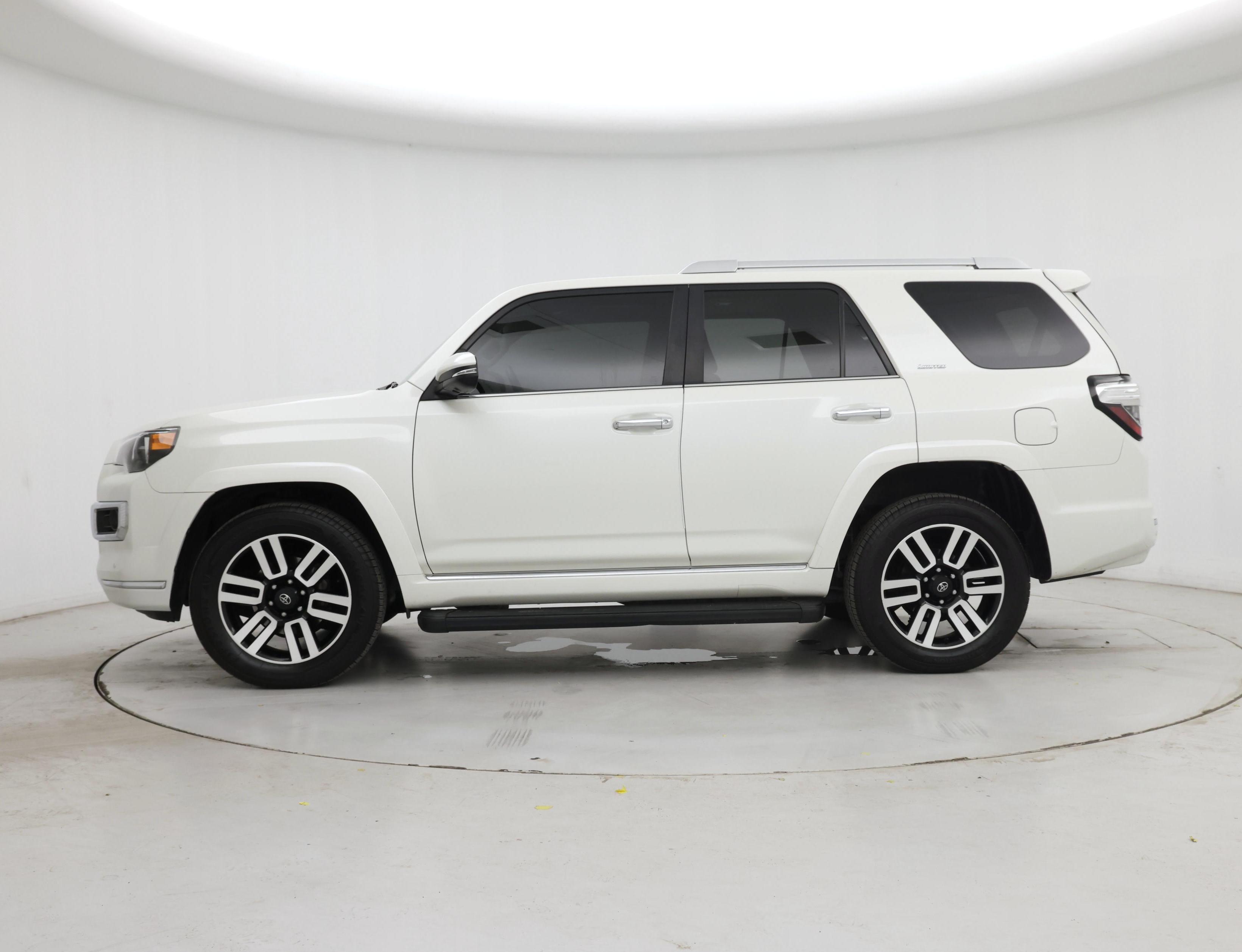 Thumbnail: 2023 Toyota 4Runner - 3