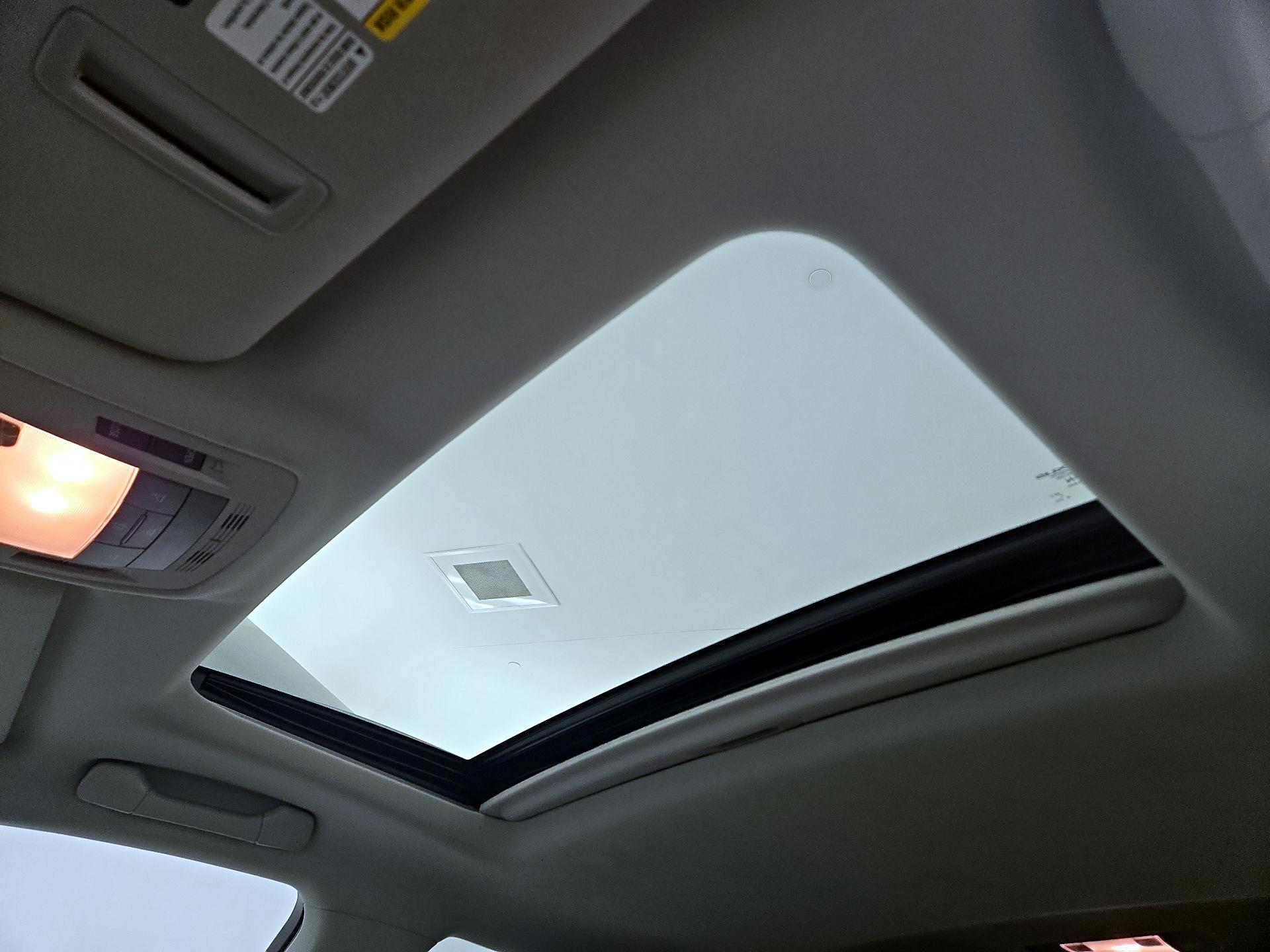 Thumbnail: 2015 Lexus RX - 19