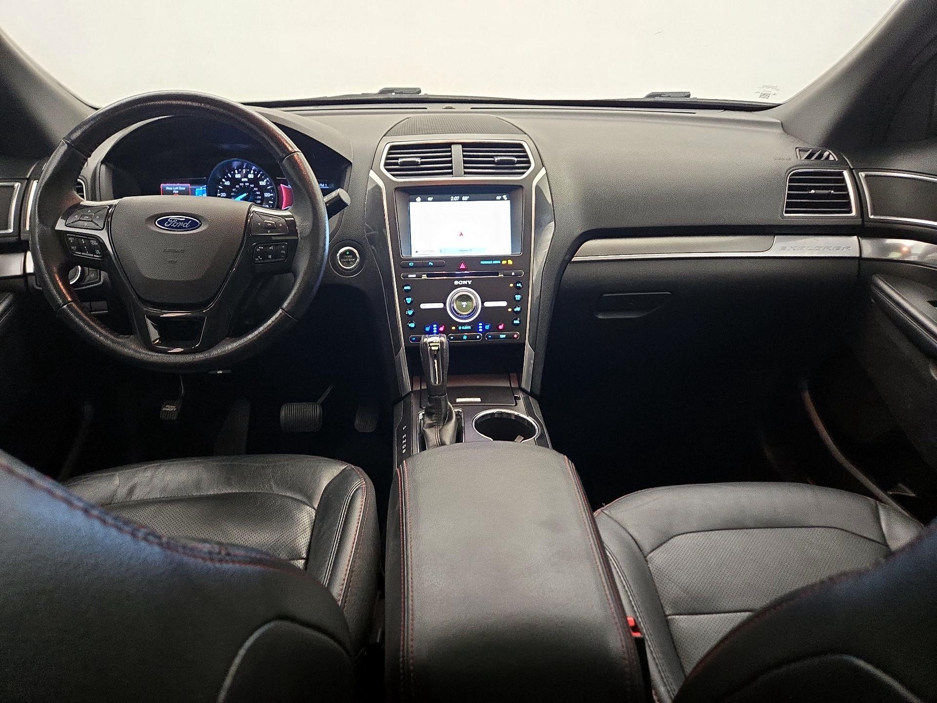 Thumbnail: 2017 Ford Explorer - 9