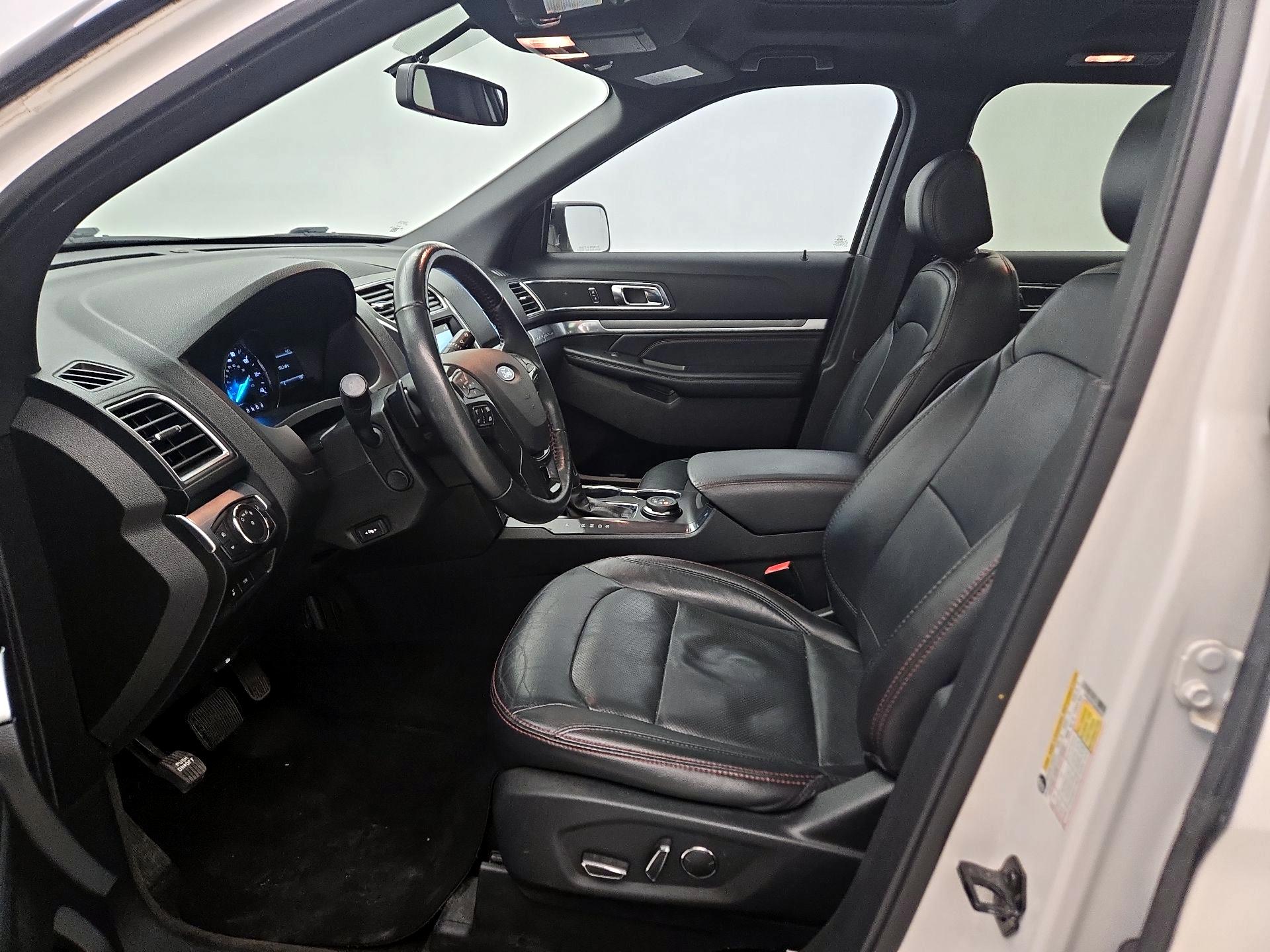 Thumbnail: 2017 Ford Explorer - 11