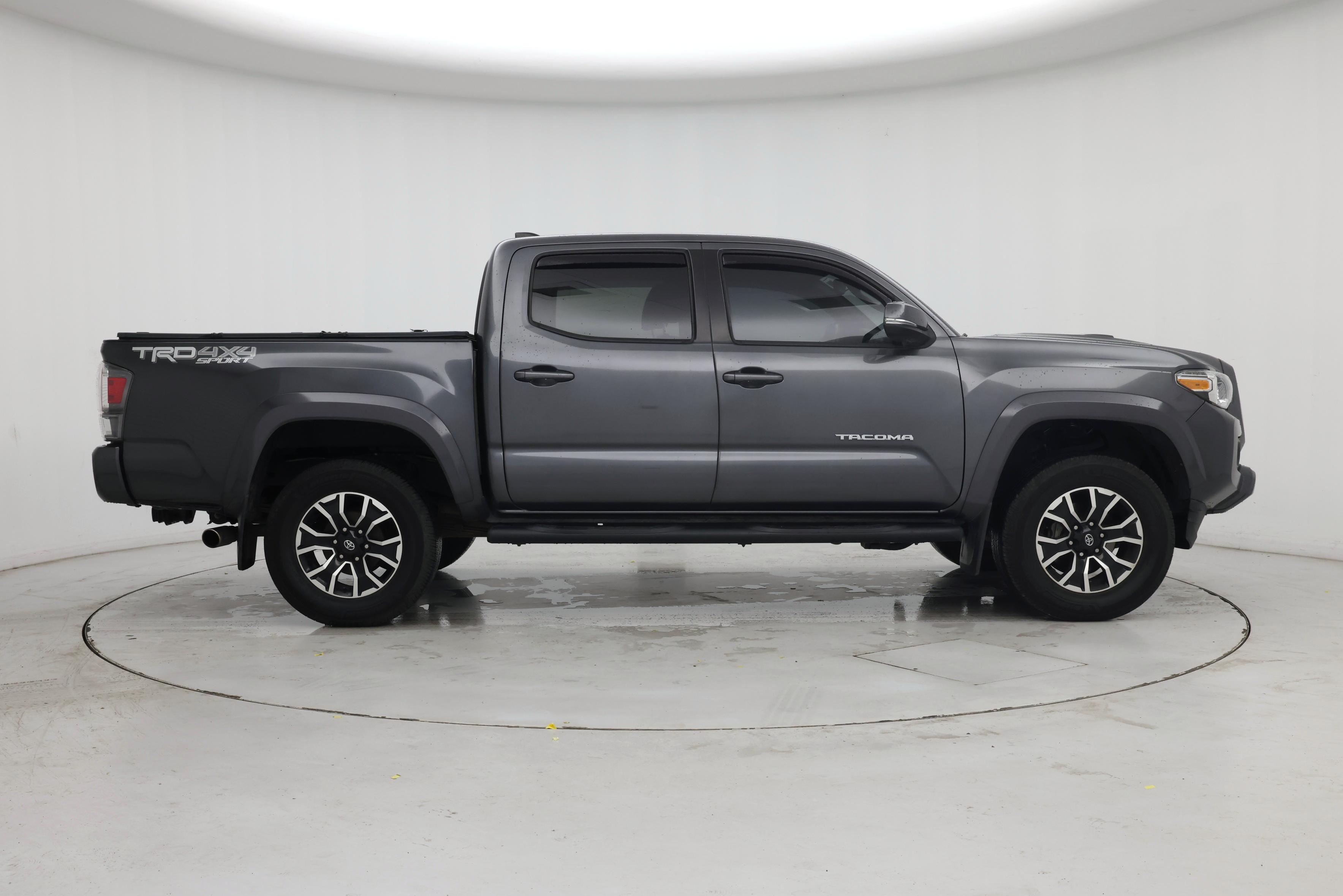 Thumbnail: 2021 Toyota Tacoma - 7