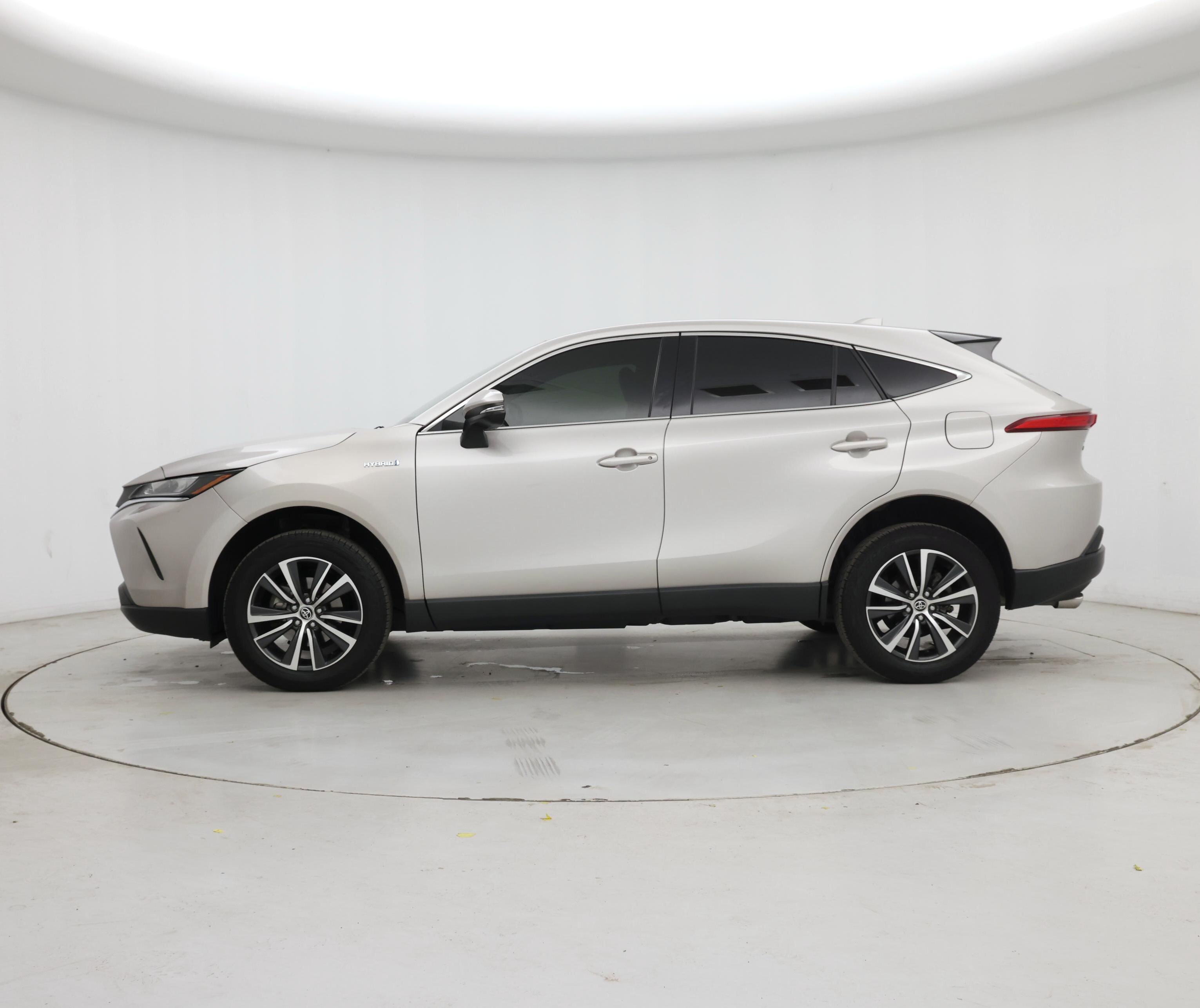 Thumbnail: 2021 Toyota Venza - 3