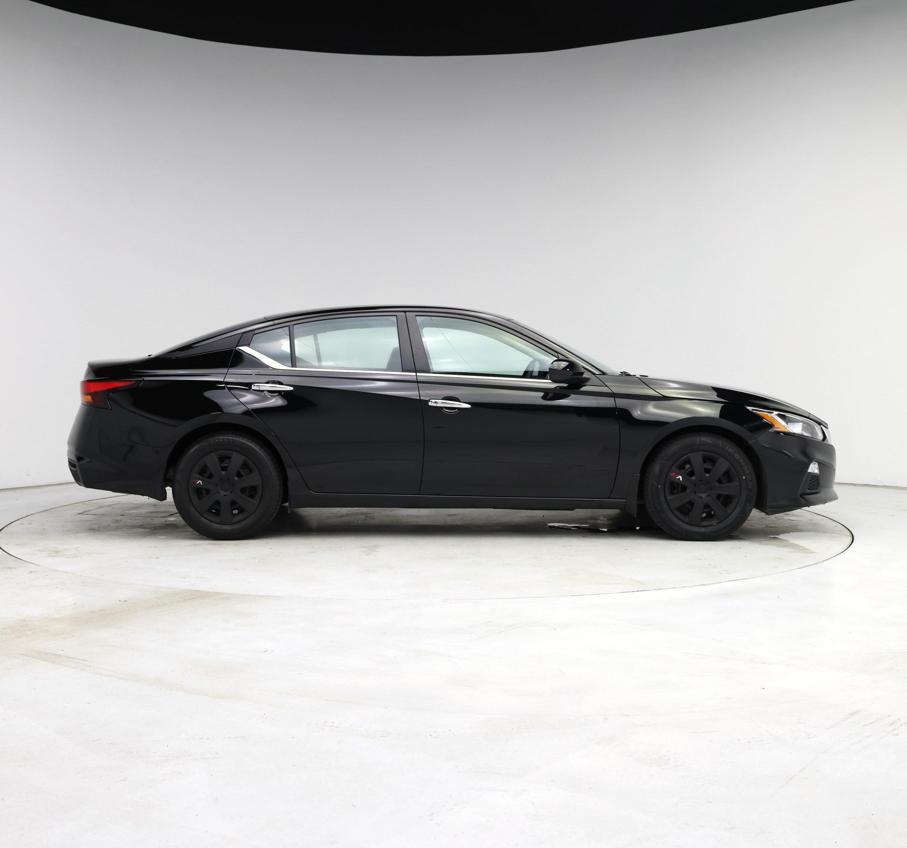 Thumbnail: 2021 Nissan Altima - 7