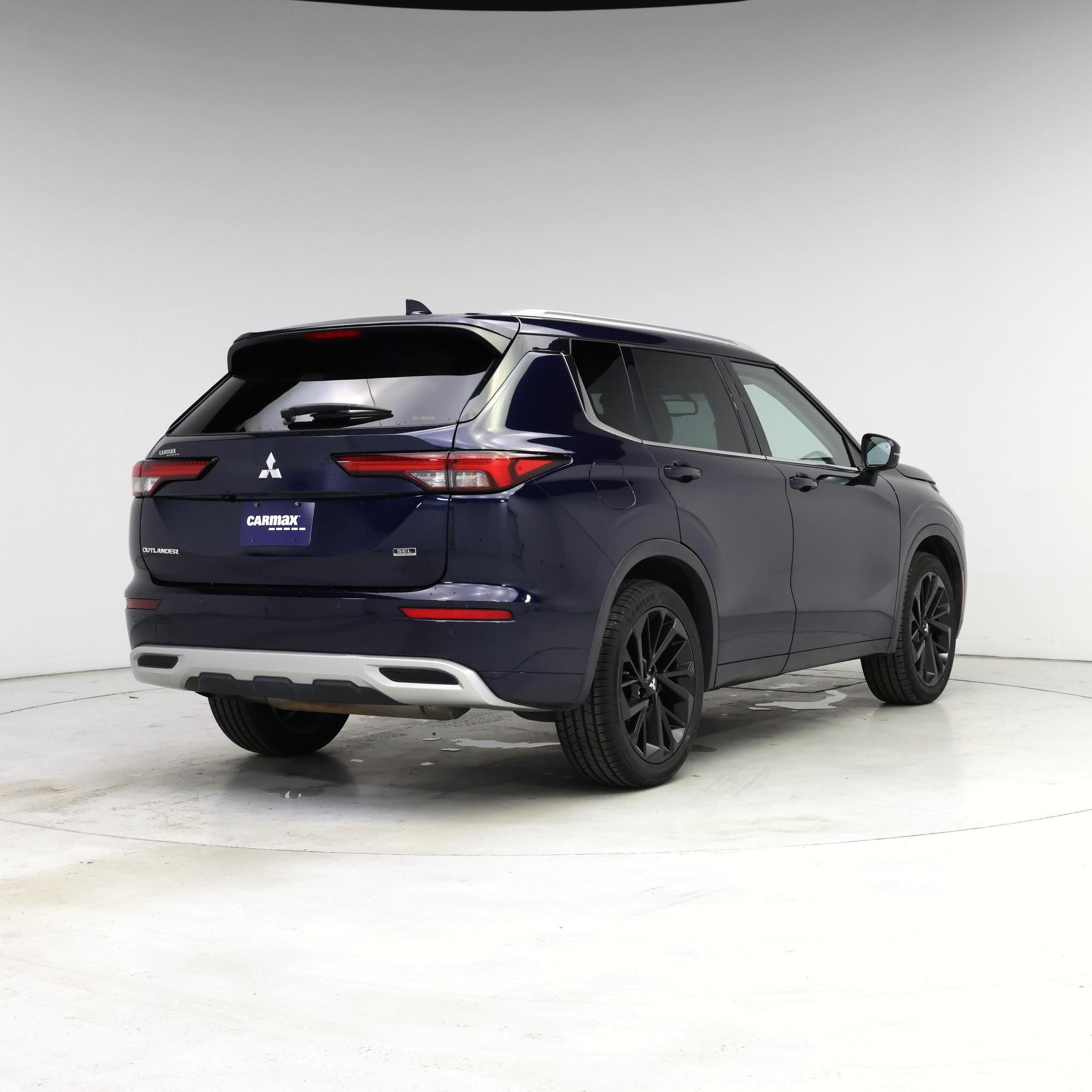 Thumbnail: 2022 Mitsubishi Outlander - 8