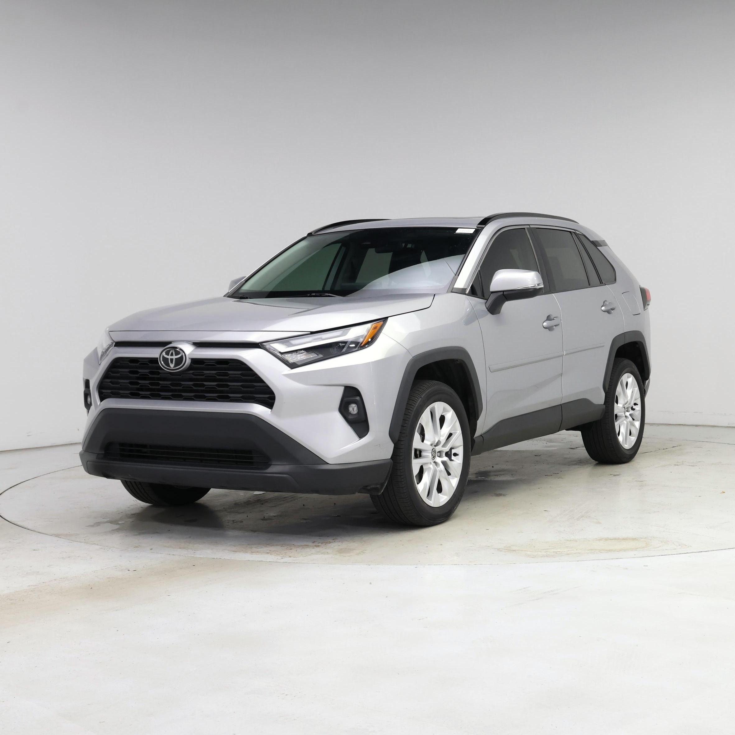 Thumbnail: 2022 Toyota RAV4 - 4