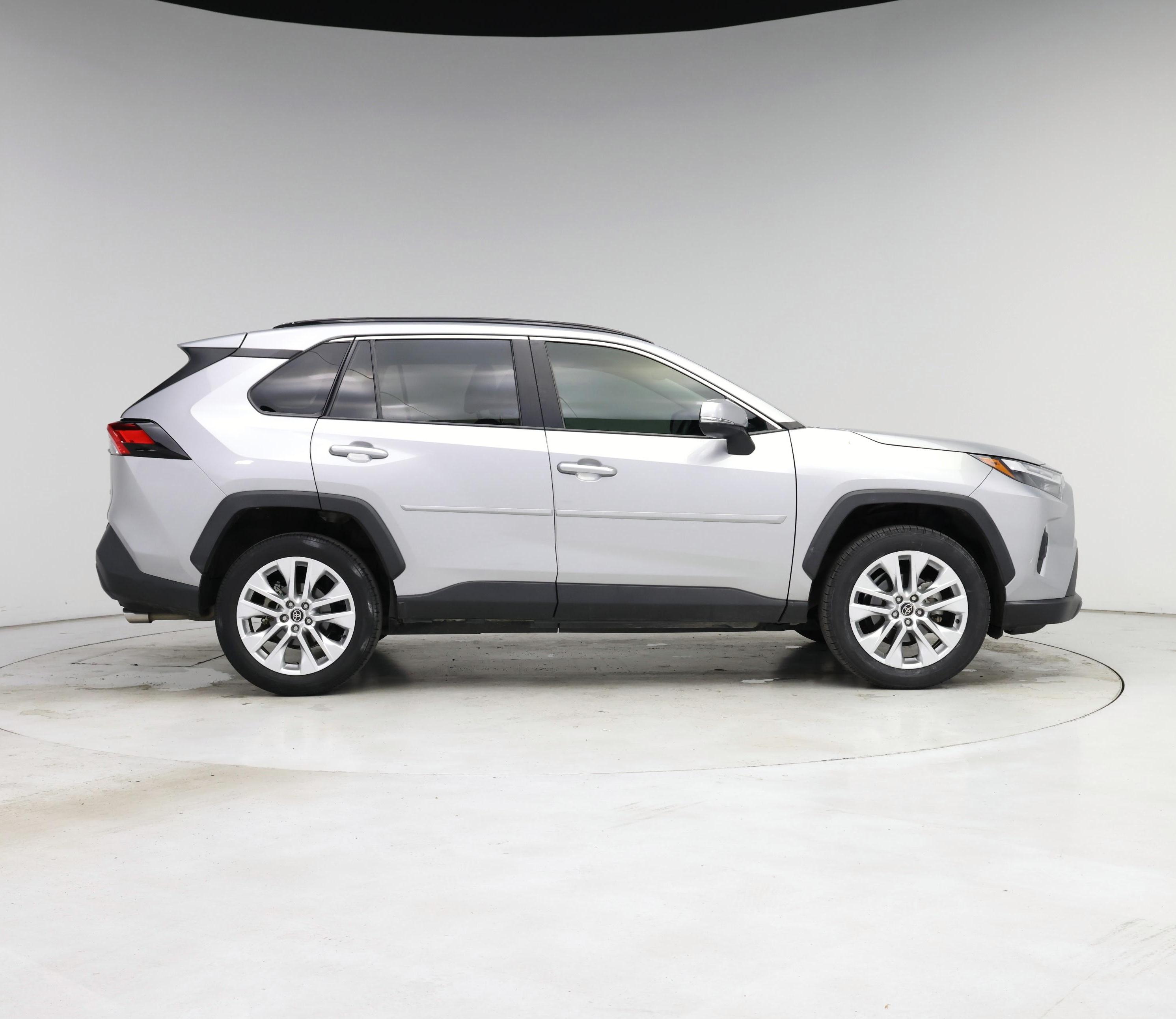 Thumbnail: 2022 Toyota RAV4 - 7