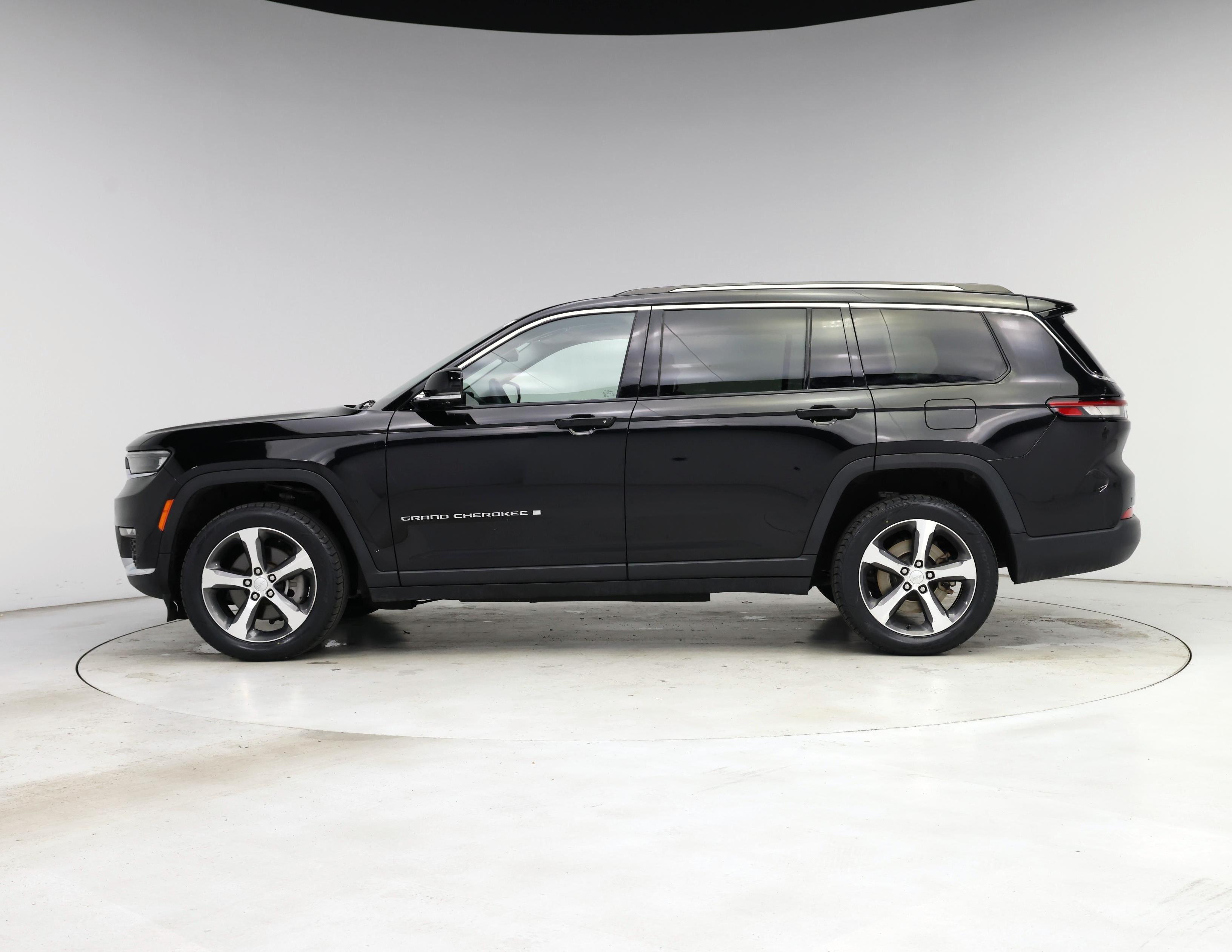 Thumbnail: 2023 Jeep Grand Cherokee L - 3
