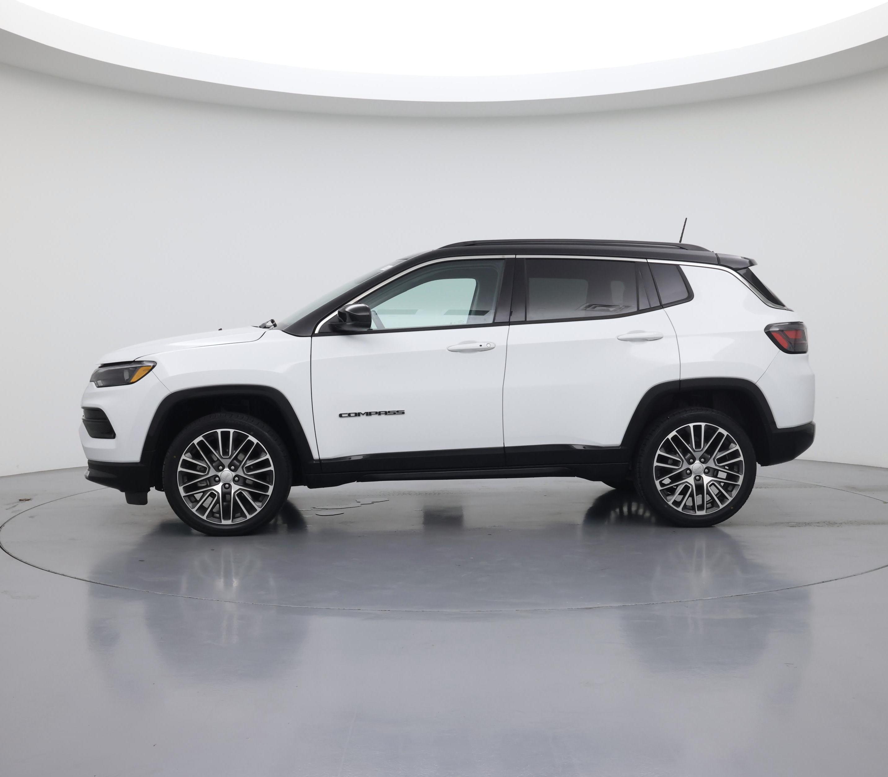 Thumbnail: 2022 Jeep Compass - 3
