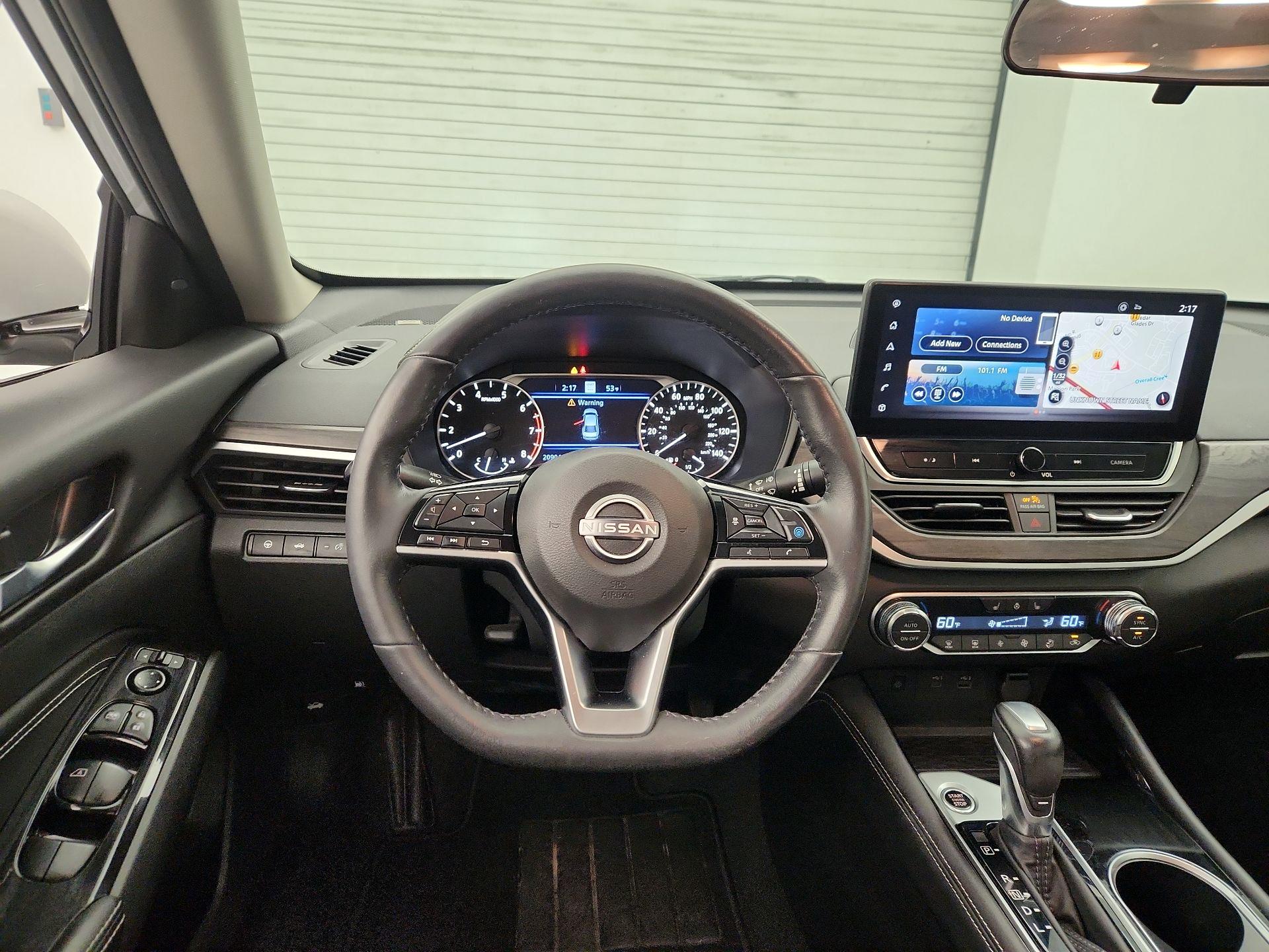 Thumbnail: 2023 Nissan Altima - 10