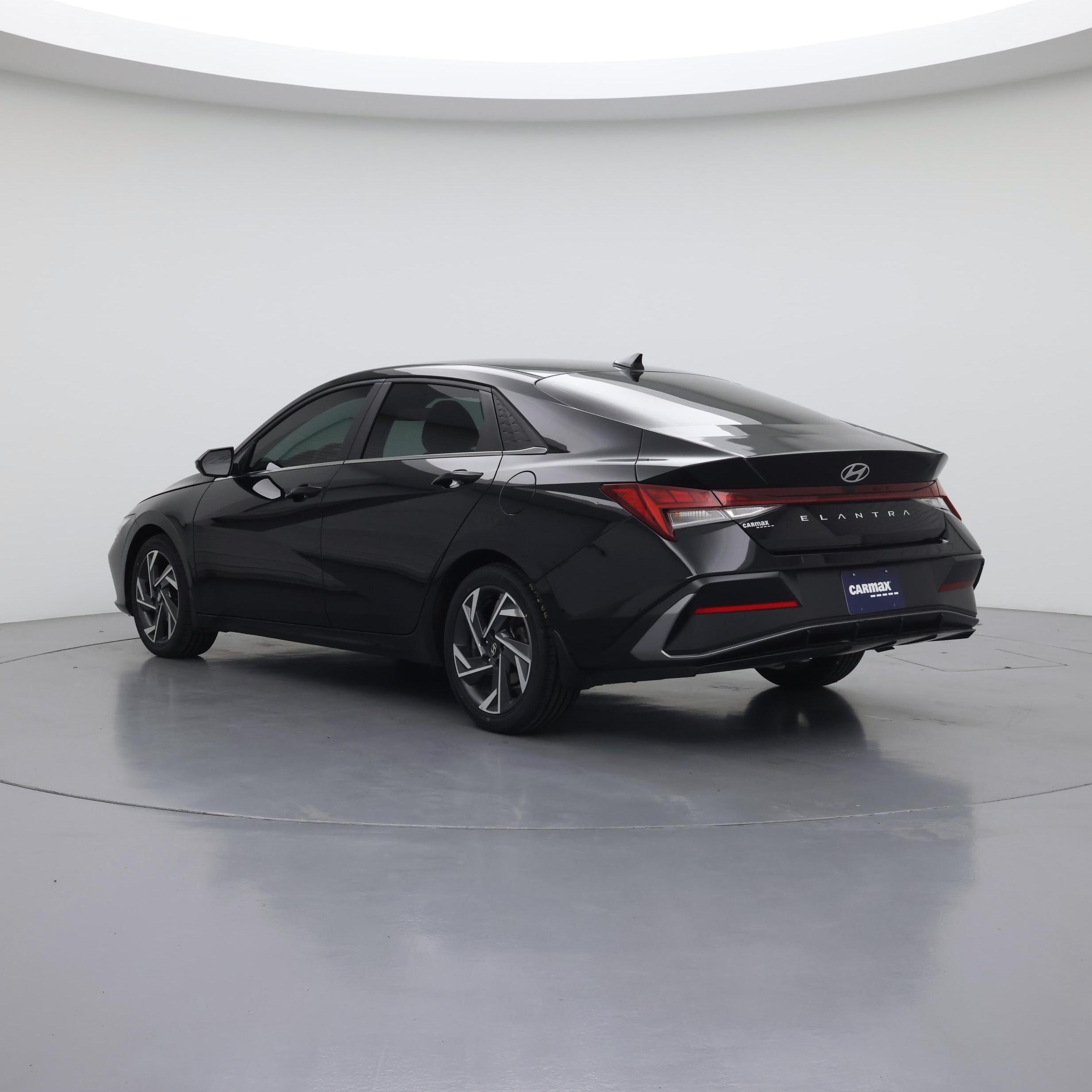 Thumbnail: 2024 Hyundai Elantra - 2