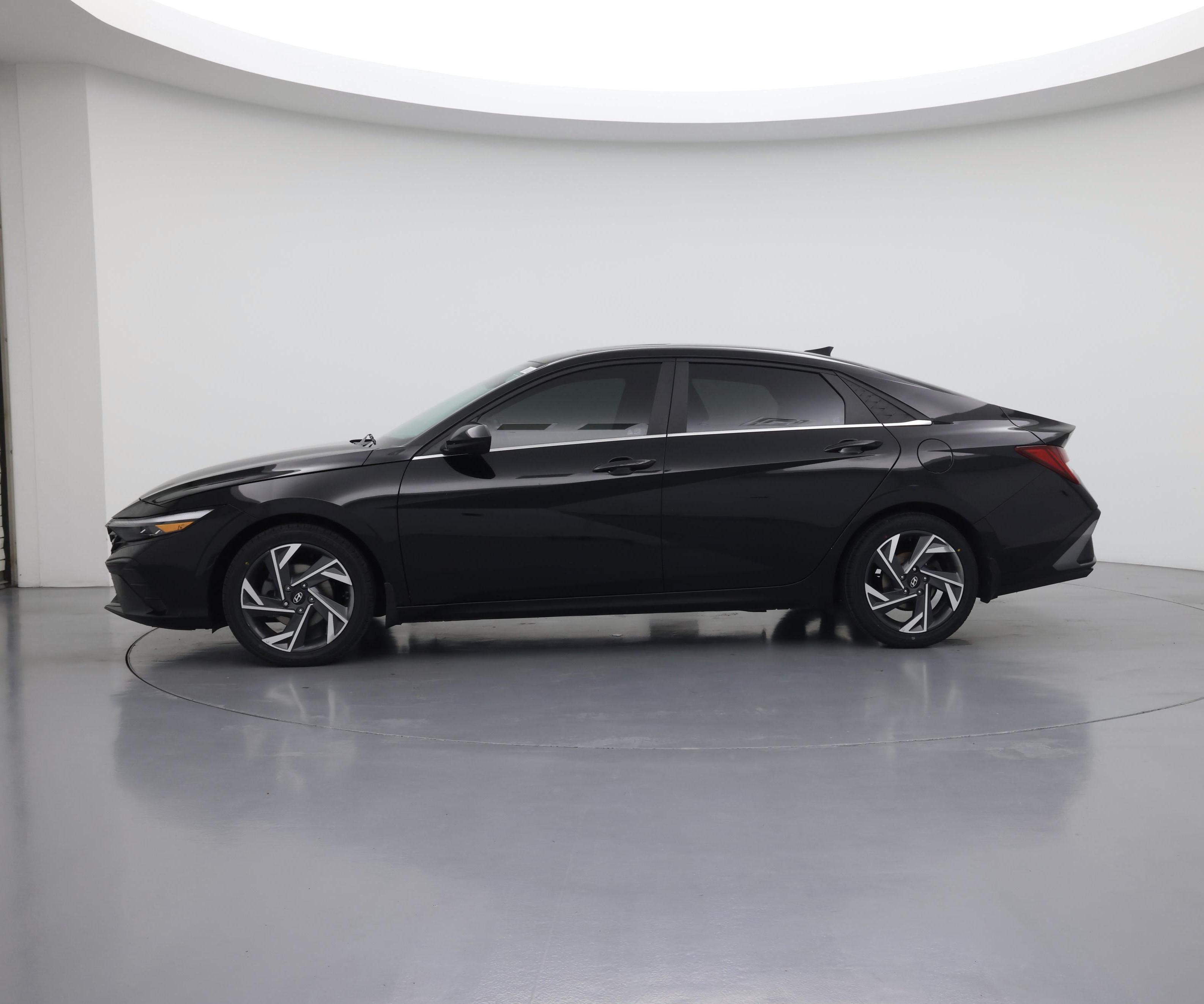 Thumbnail: 2024 Hyundai Elantra - 3