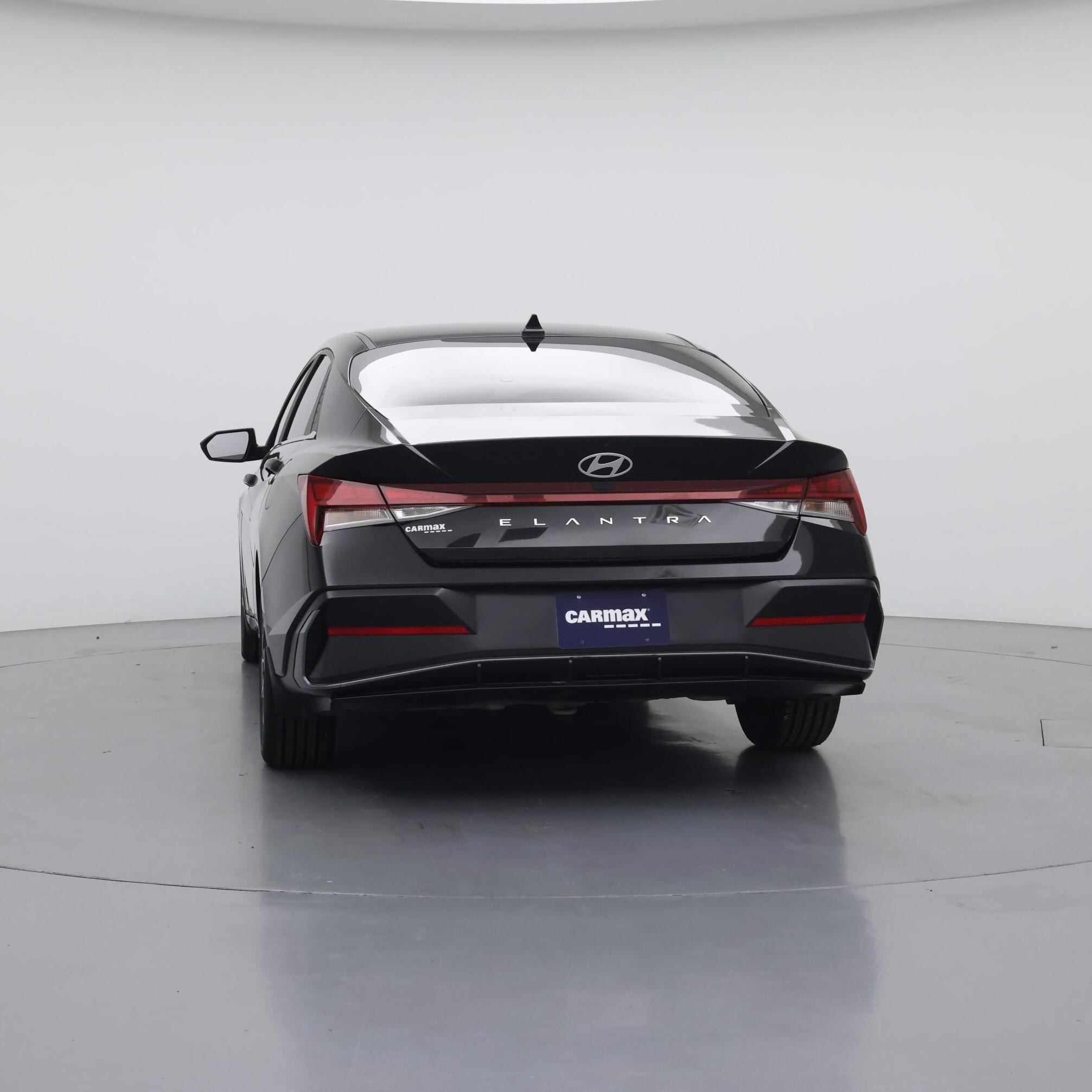 Thumbnail: 2024 Hyundai Elantra - 6