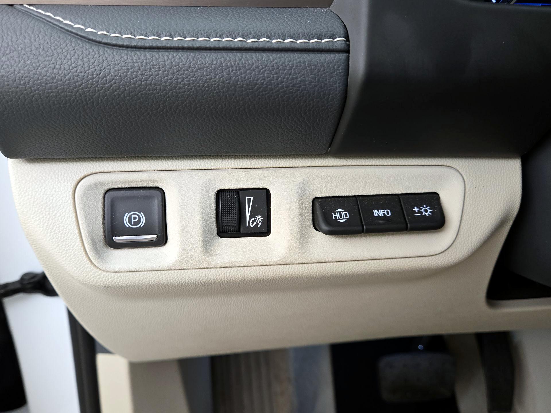 Thumbnail: 2023 GMC Acadia - 13