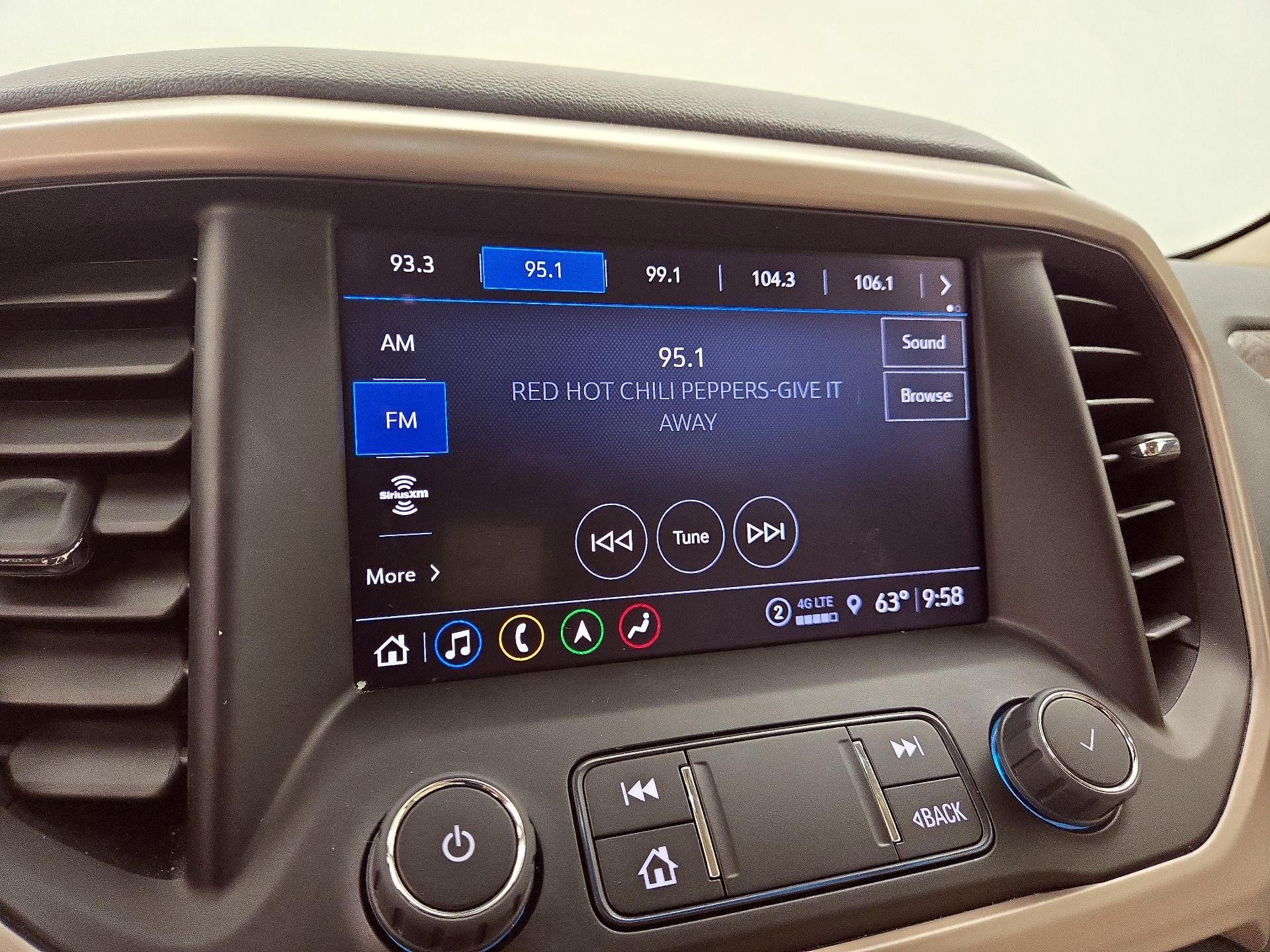 Thumbnail: 2023 GMC Acadia - 16