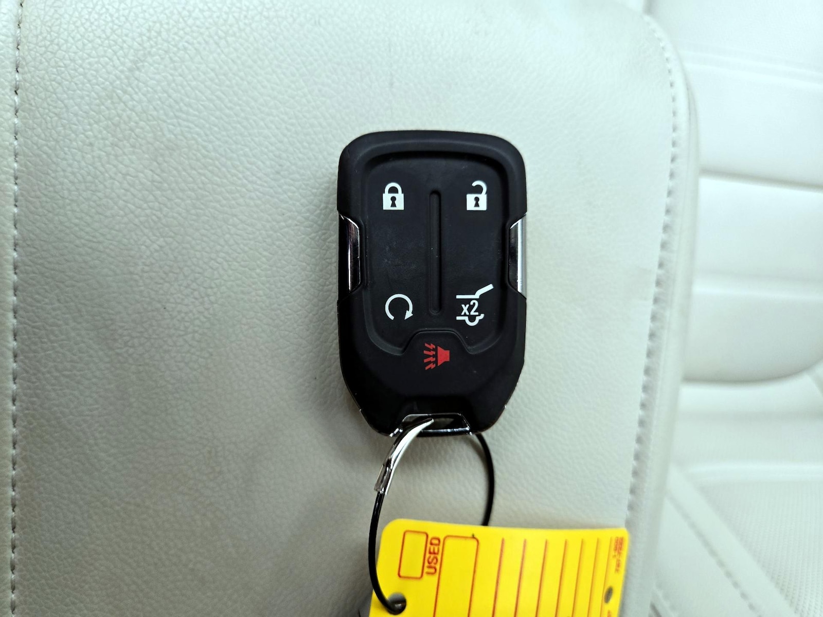 2023 GMC Acadia Denali - Photo 26