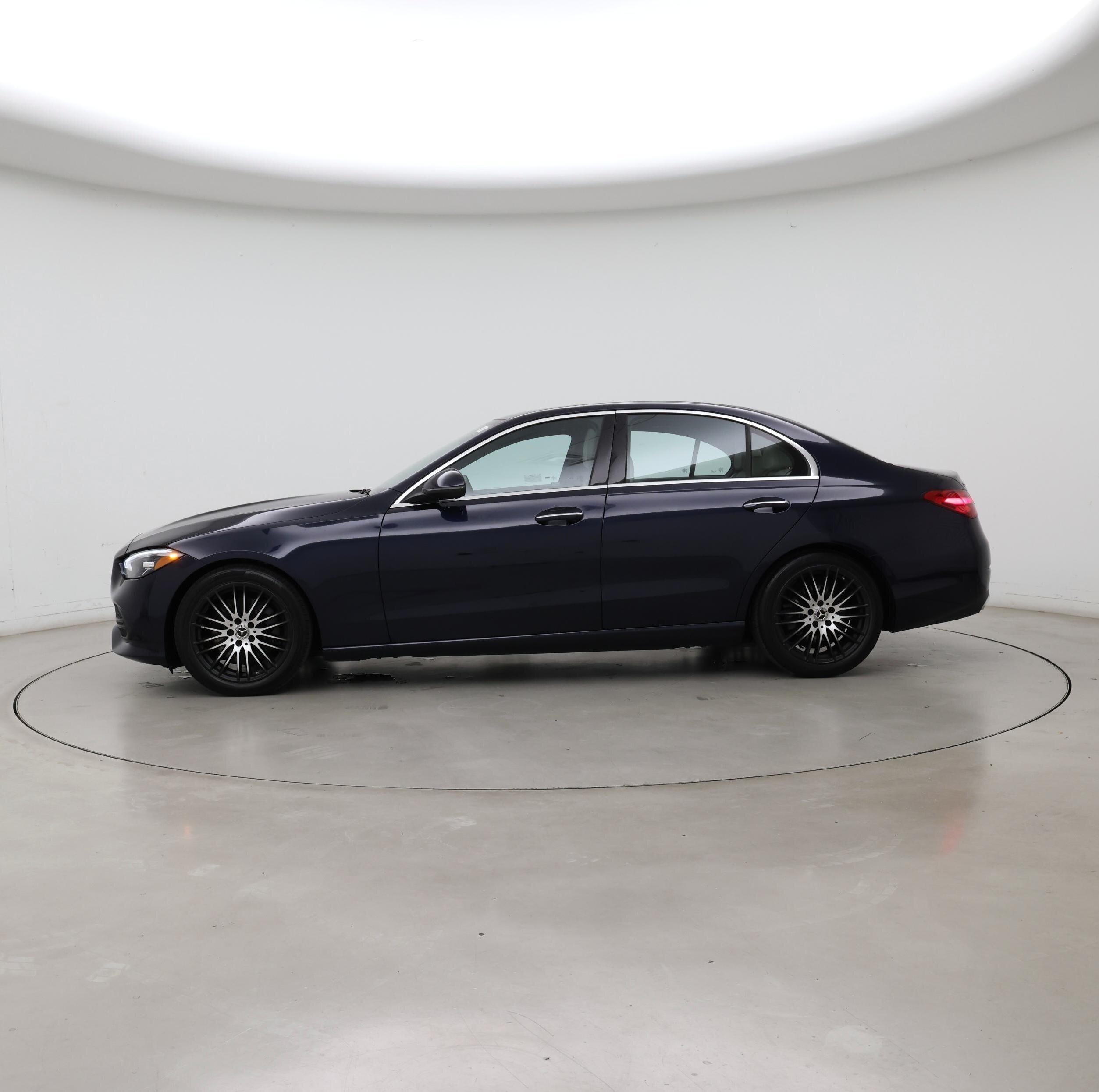 Thumbnail: 2023 Mercedes-Benz C-Class - 3