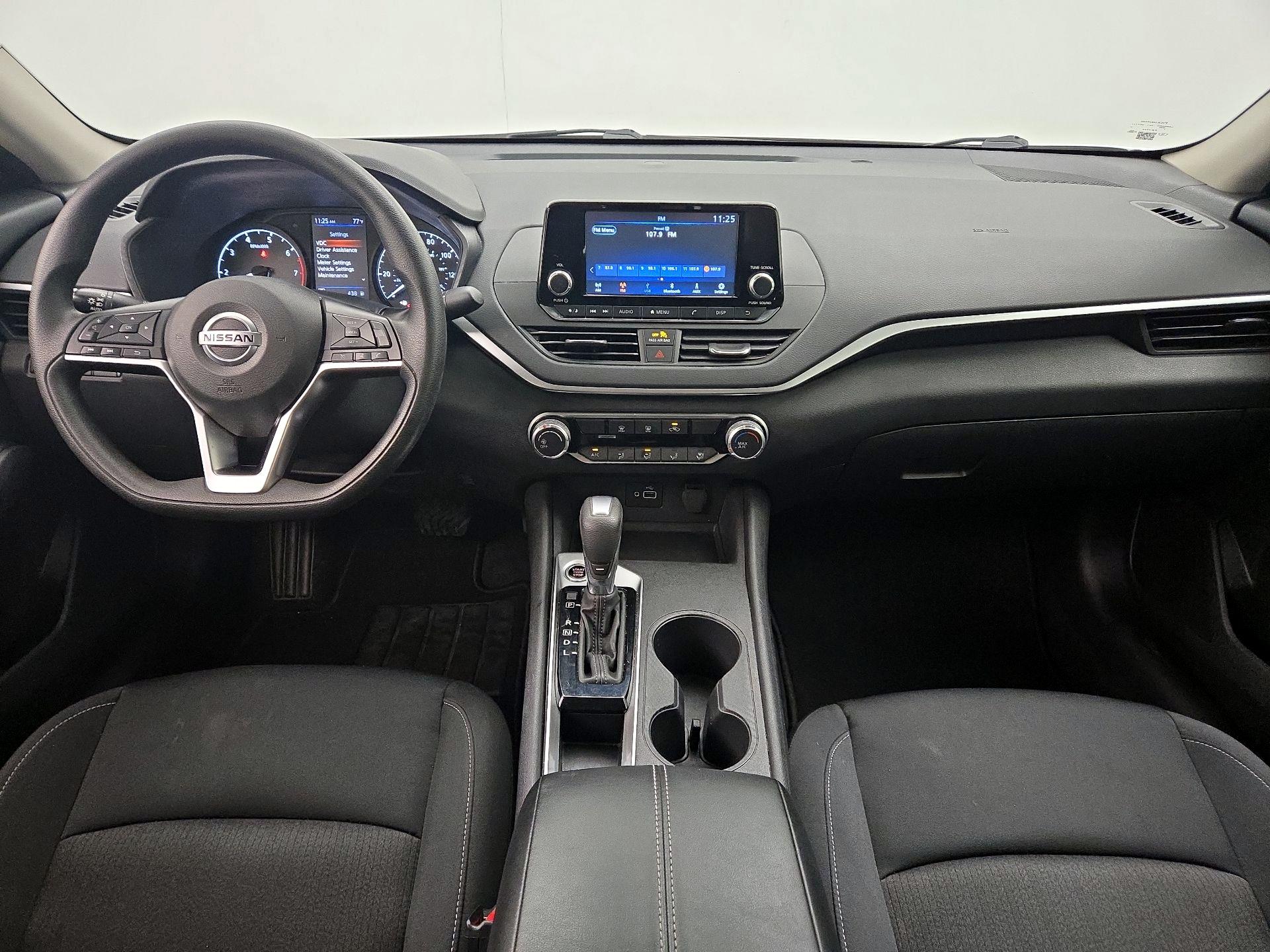 Thumbnail: 2022 Nissan Altima - 9