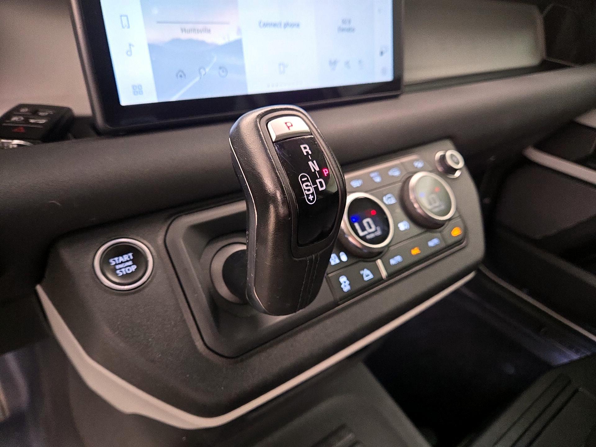 Thumbnail: 2021 Land Rover Defender - 17