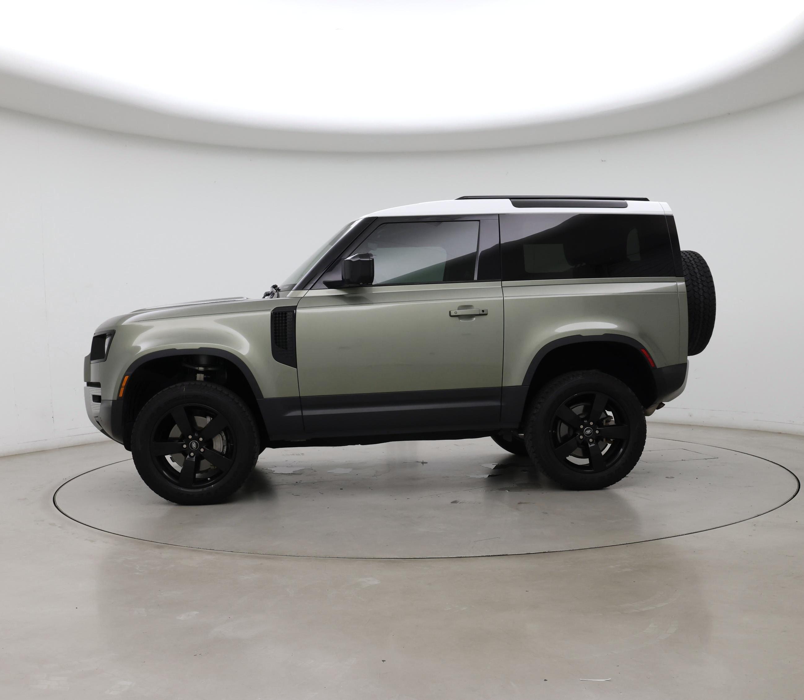 Thumbnail: 2021 Land Rover Defender - 3