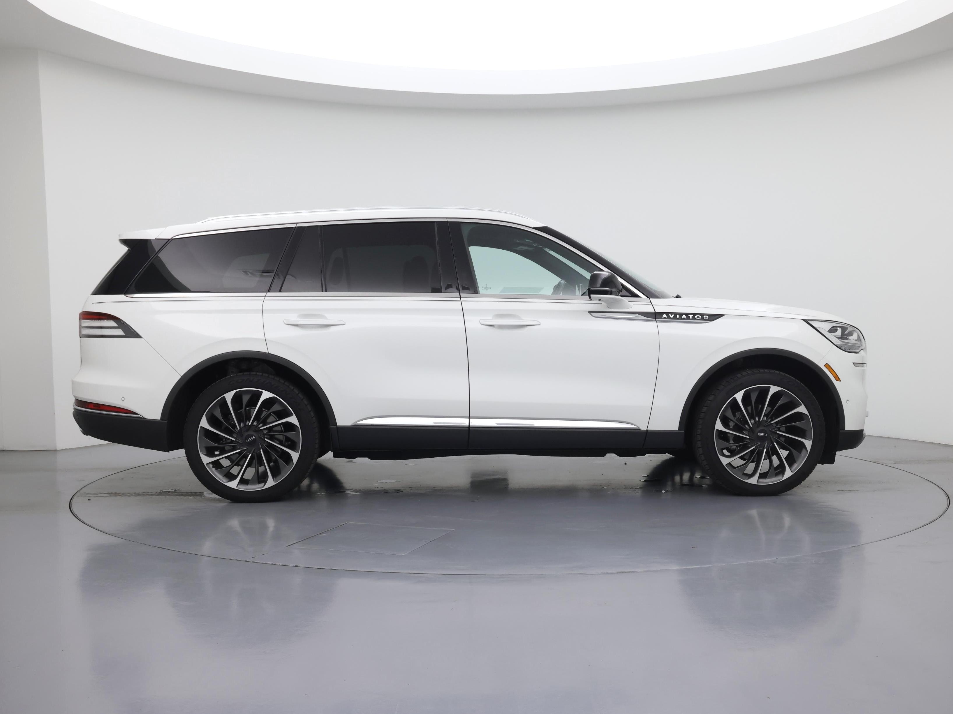 Thumbnail: 2021 Lincoln Aviator - 7
