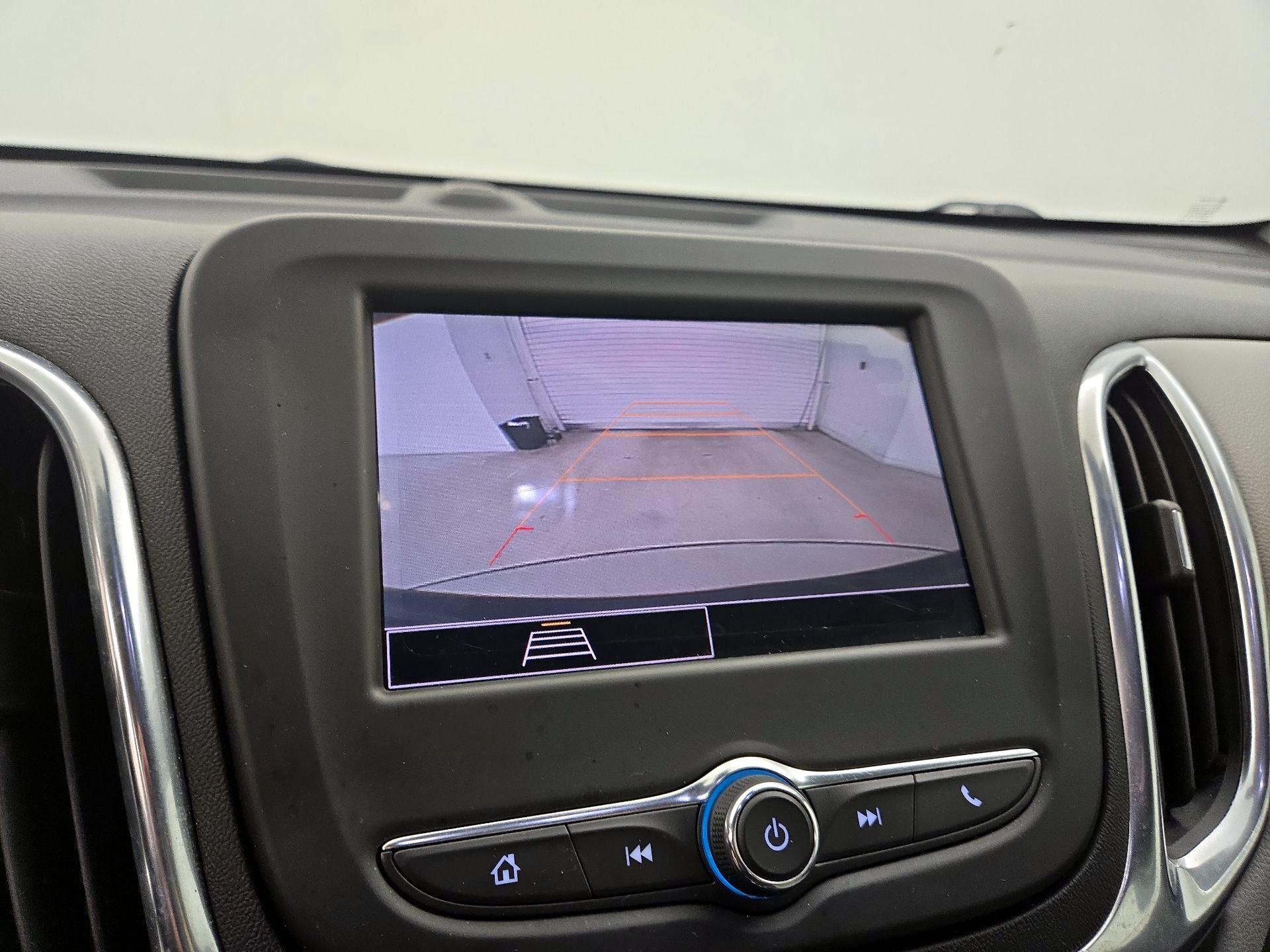 Thumbnail: 2022 Chevrolet Equinox - 14