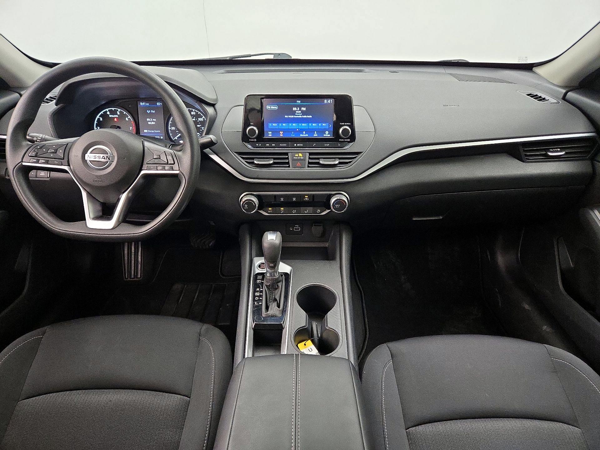 Thumbnail: 2022 Nissan Altima - 9