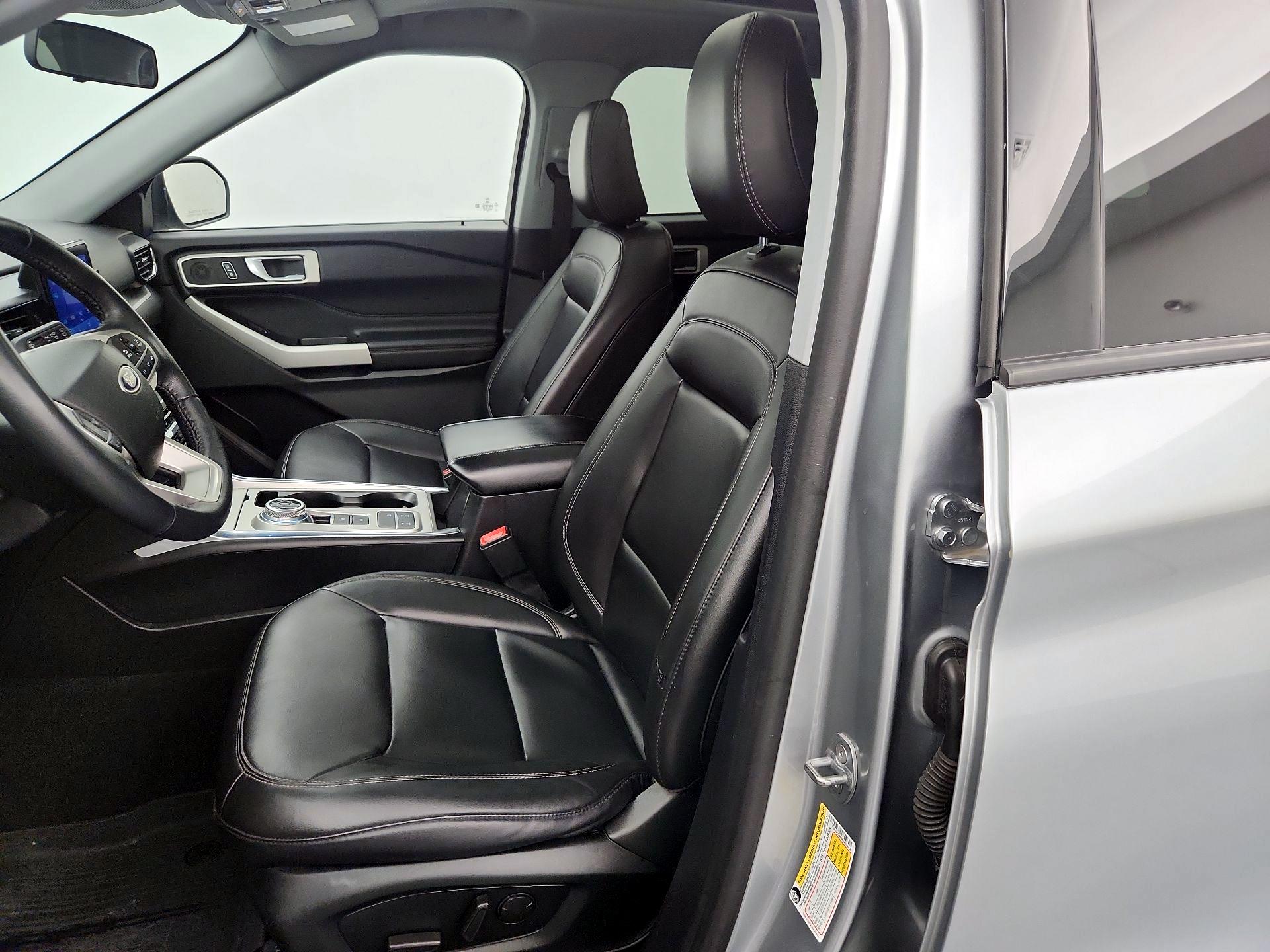 Thumbnail: 2022 Ford Explorer - 11