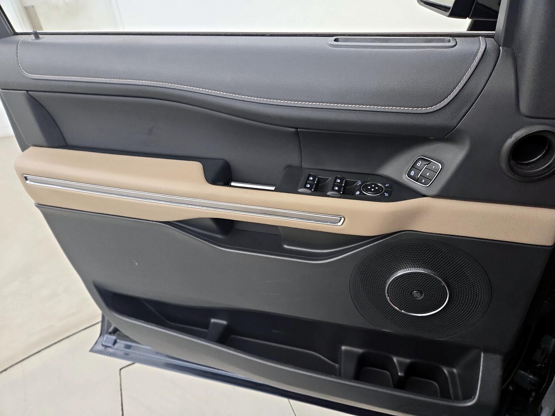 Thumbnail: 2024 Ford Expedition MAX - 12