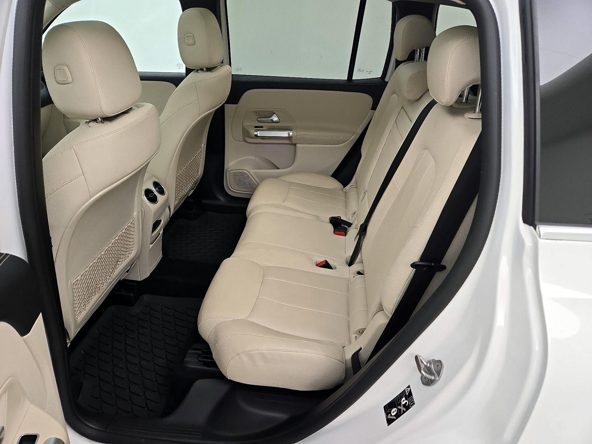 Thumbnail: 2023 Mercedes-Benz GLB - 20