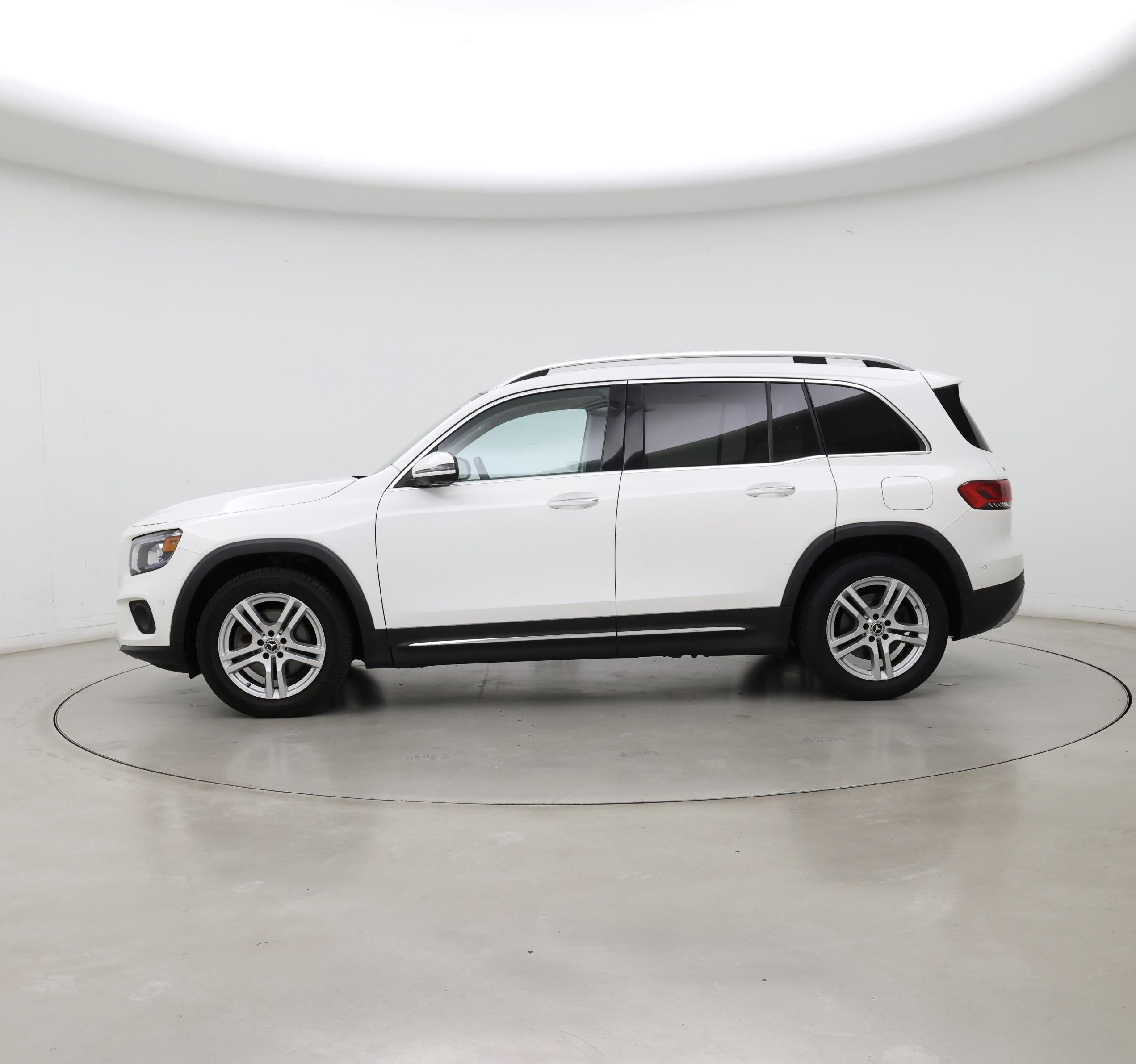 Thumbnail: 2023 Mercedes-Benz GLB - 3