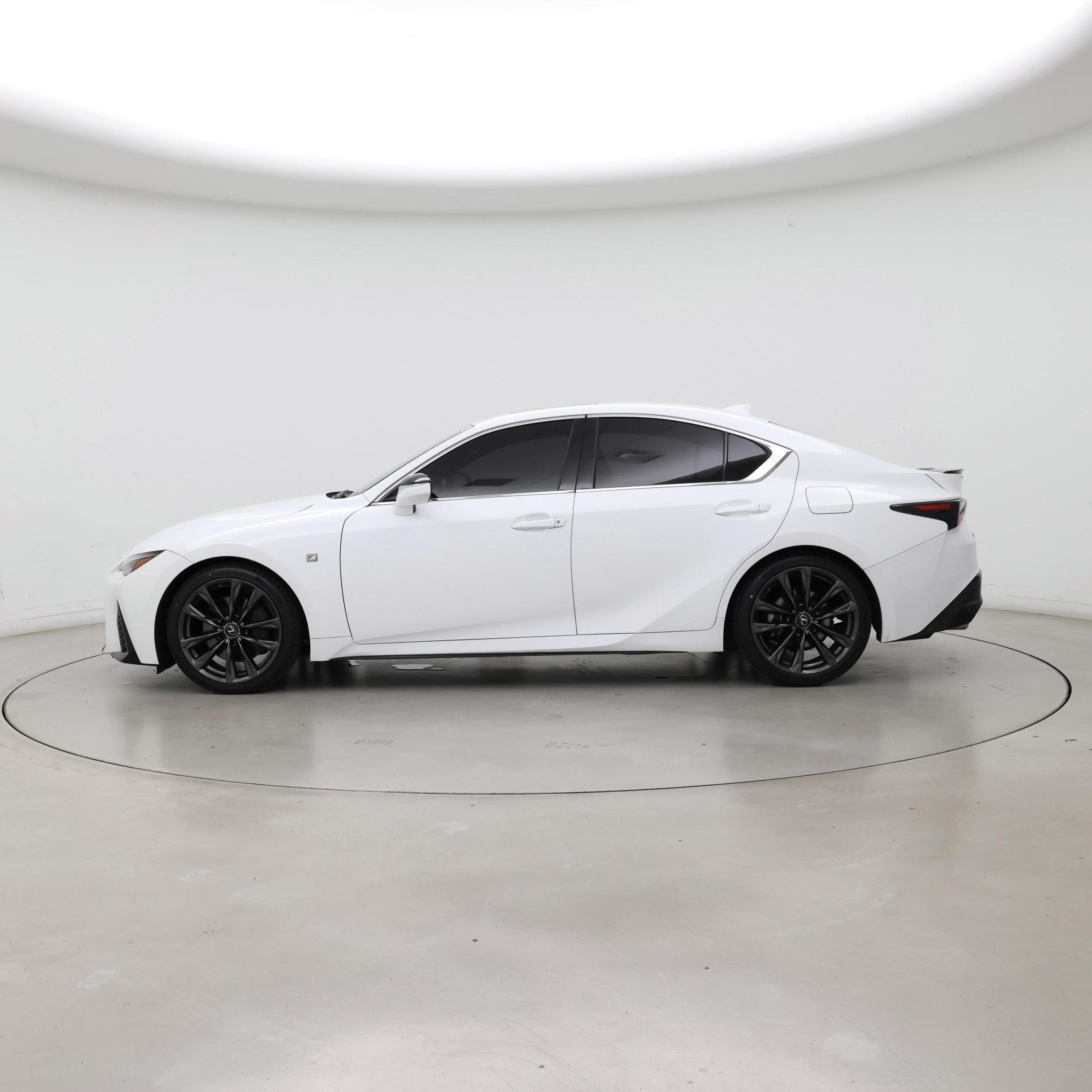 Thumbnail: 2021 Lexus IS - 3